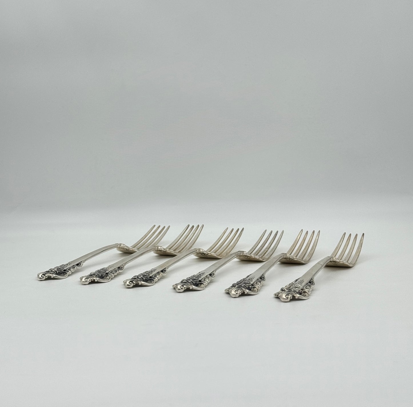 Set of 6 Wallace Sterling Silver Dinner Forks “Grande Baroque” Pattern