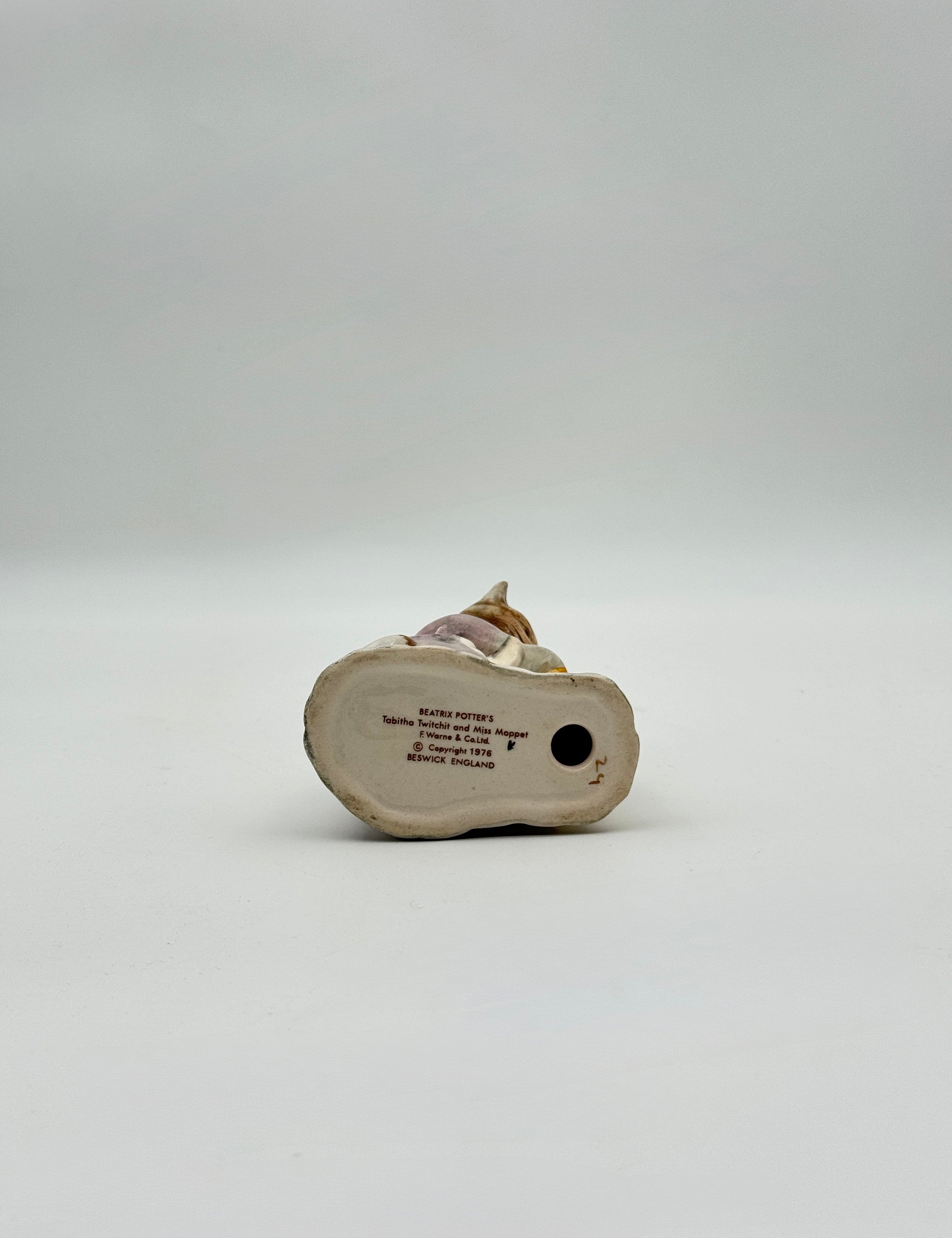 Beatrix Potter “Tabitha Twitchit & Miss Moppet” Figurine – Beswick England