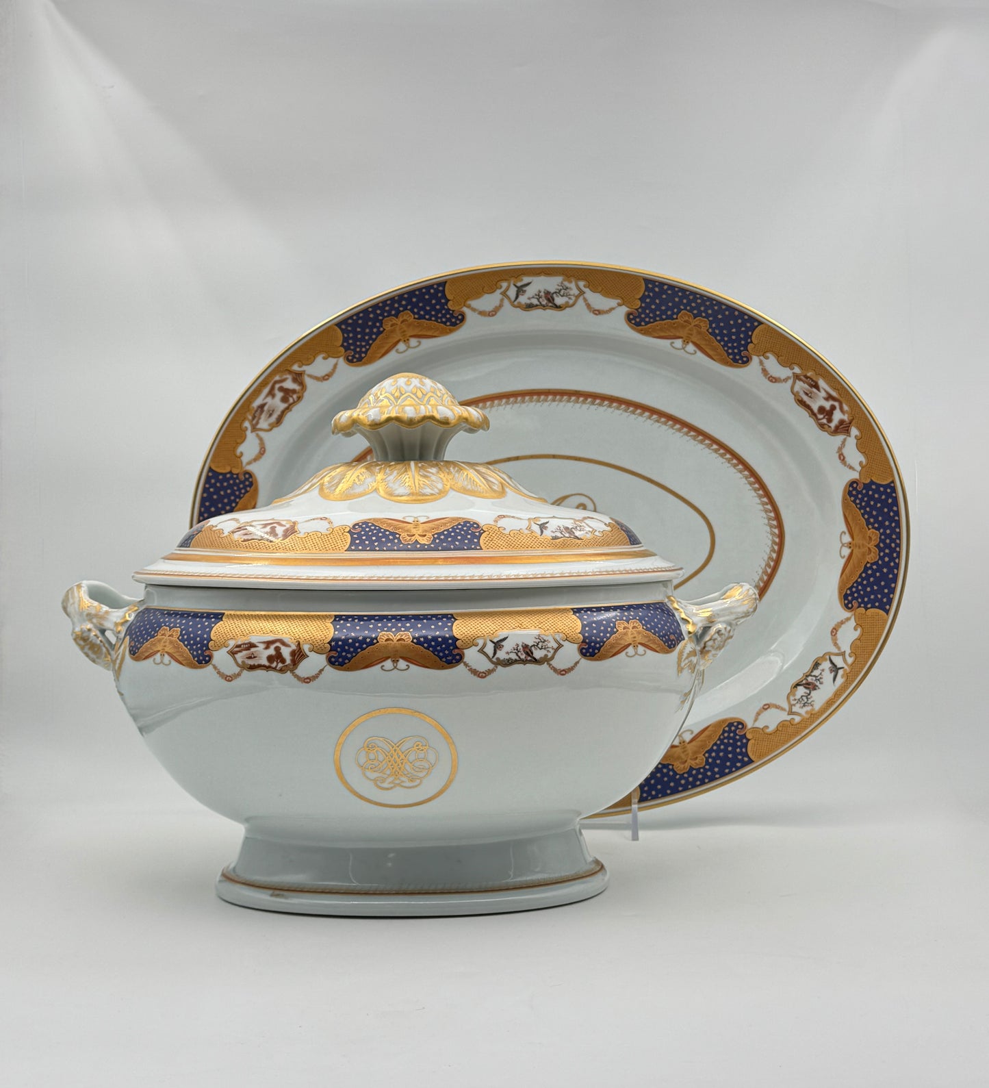 Elegant Mottahedeh “Golden Butterfly” Soup Tureen & Platter – Portugal