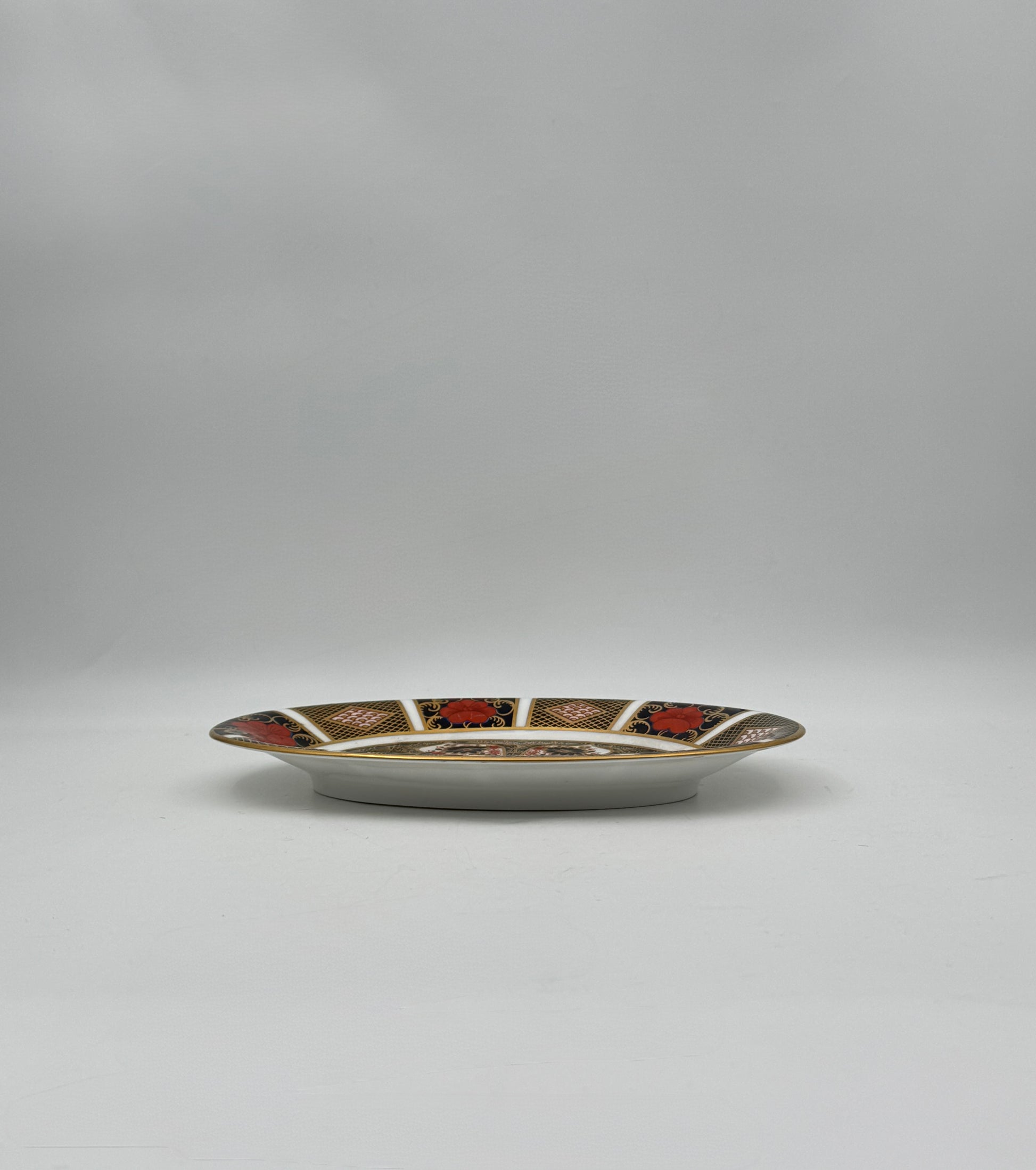 Royal Crown Derby Imari Style Oval Plate – England, Pattern 1128