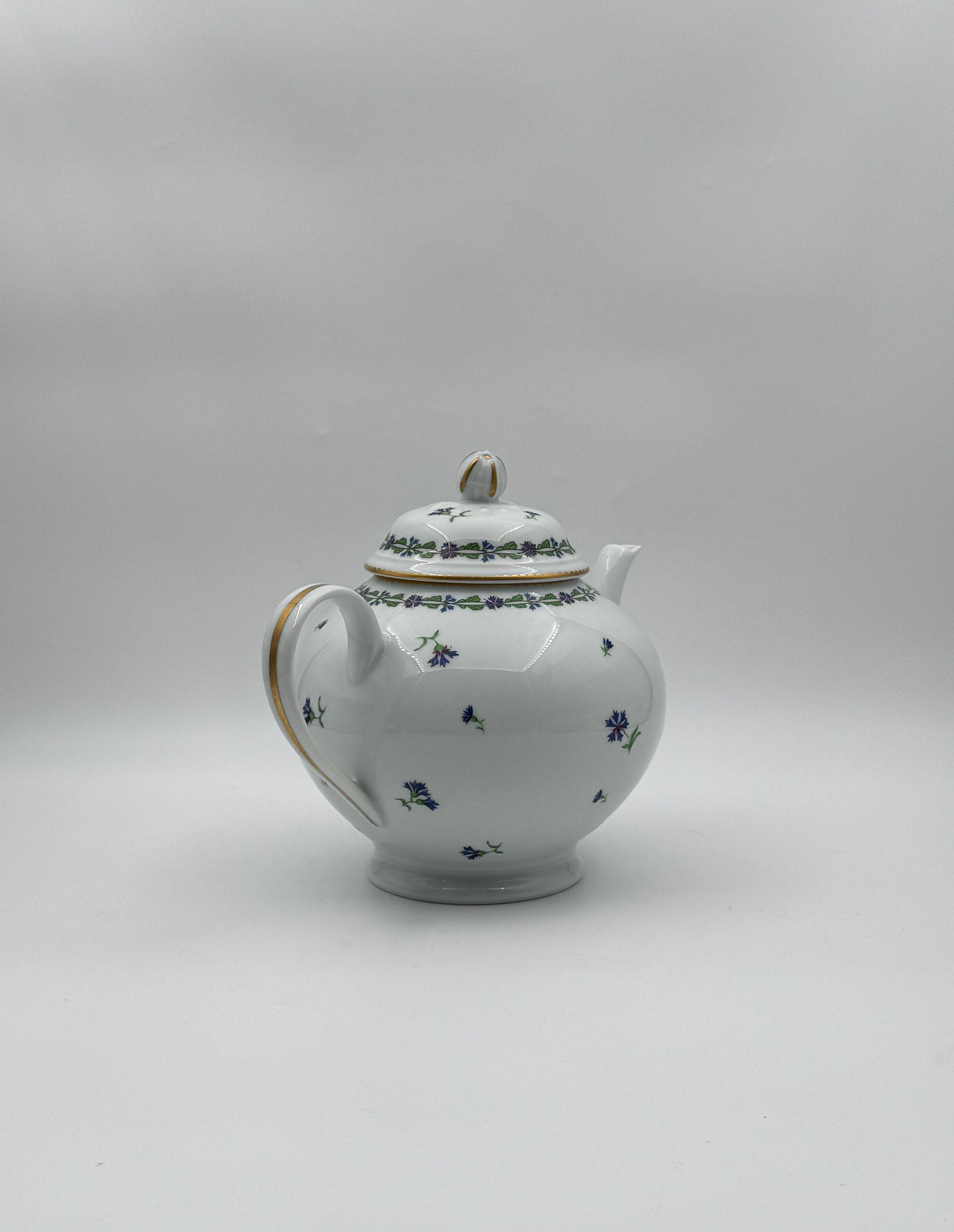 Tiffany & Co. Limoges Tea Set – “Villandry” – 8-Piece – France – 4th Quarter 20th C.