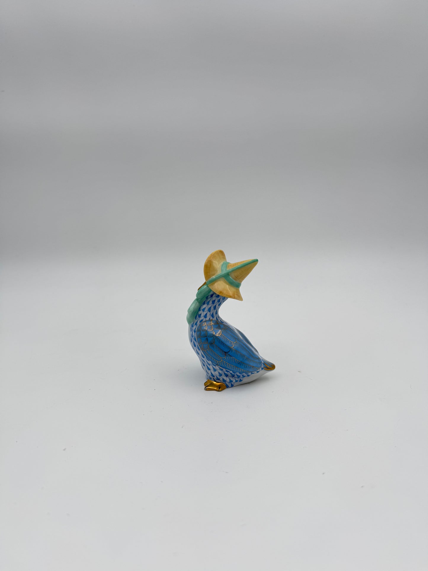 Elegant Herend Hand-Painted Porcelain Duck Figurine with Classic Fishnet Pattern - Collectible Handmade Art from Hungary