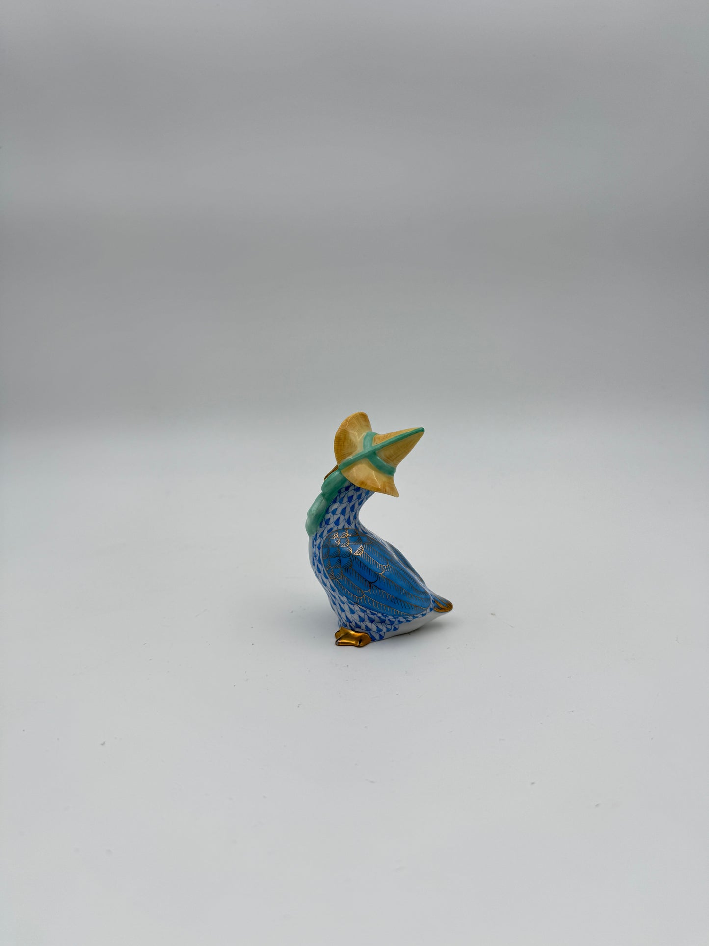 Elegant Herend Hand-Painted Porcelain Duck Figurine with Classic Fishnet Pattern - Collectible Handmade Art from Hungary