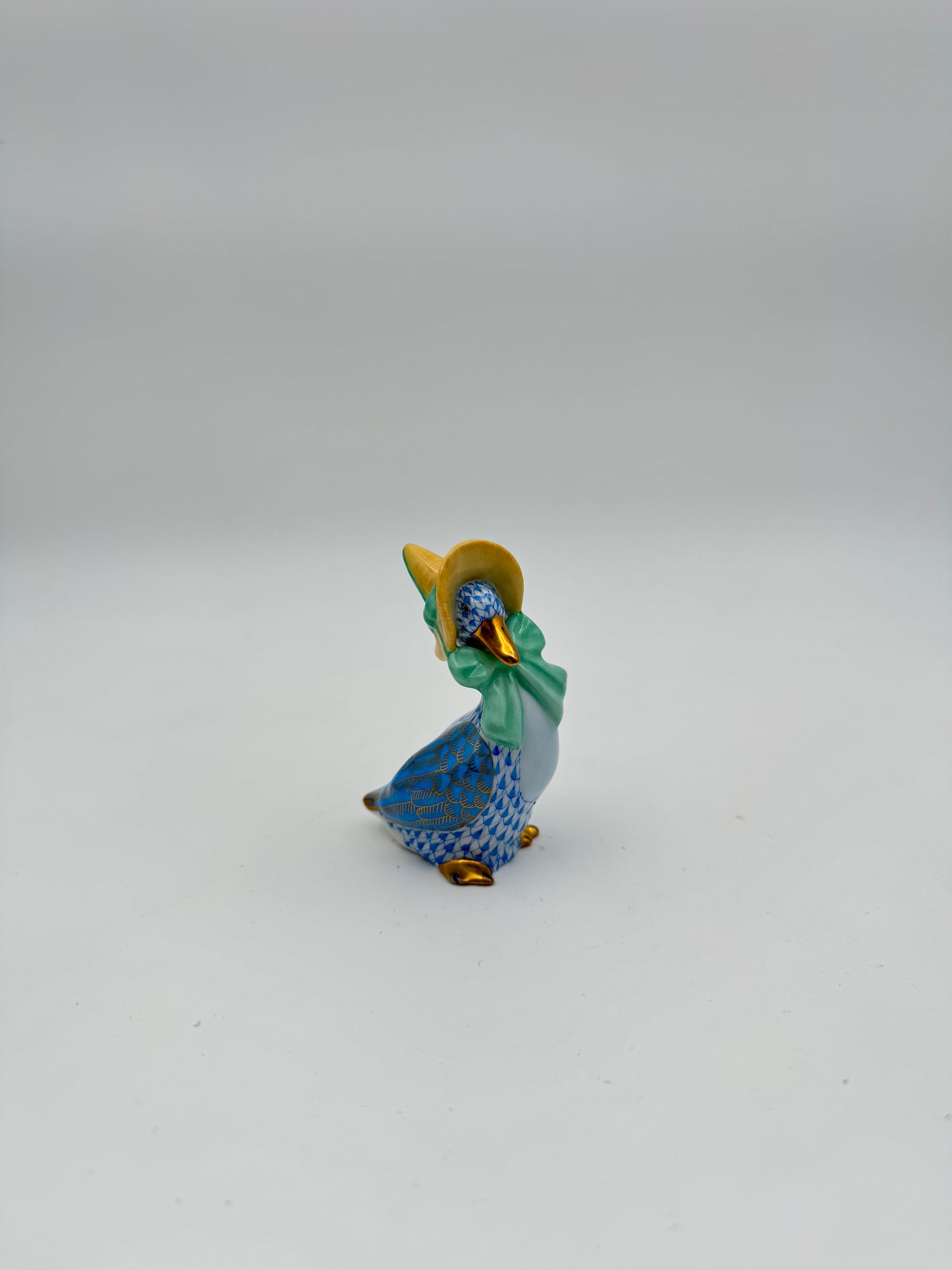 Elegant Herend Hand-Painted Porcelain Duck Figurine with Classic Fishnet Pattern - Collectible Handmade Art from Hungary