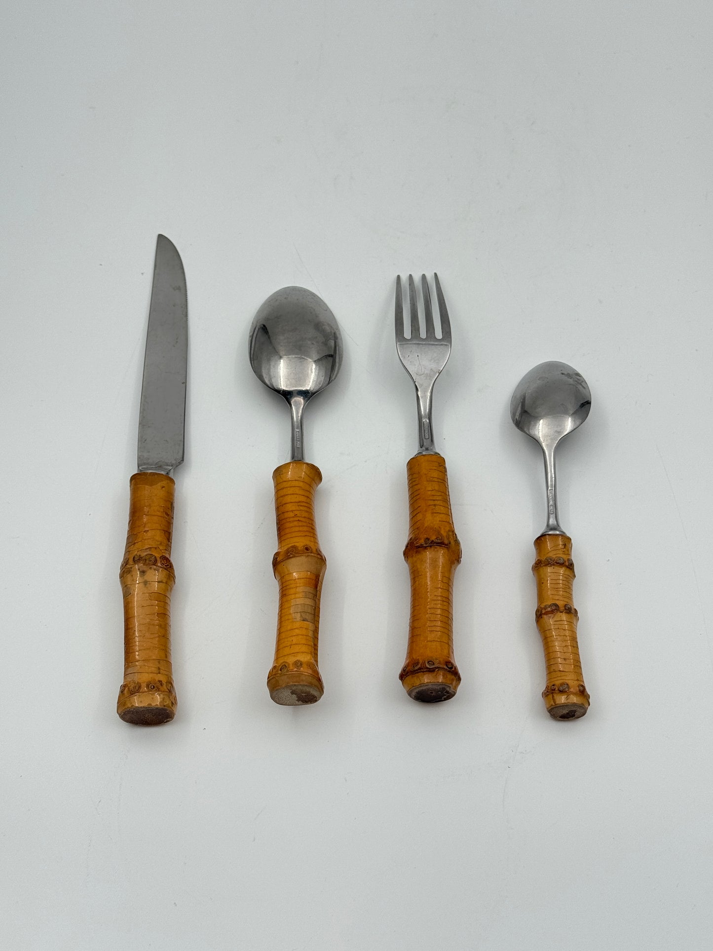 Rattan-Handled Stainless Steel Cutlery Set – 16 Pieces