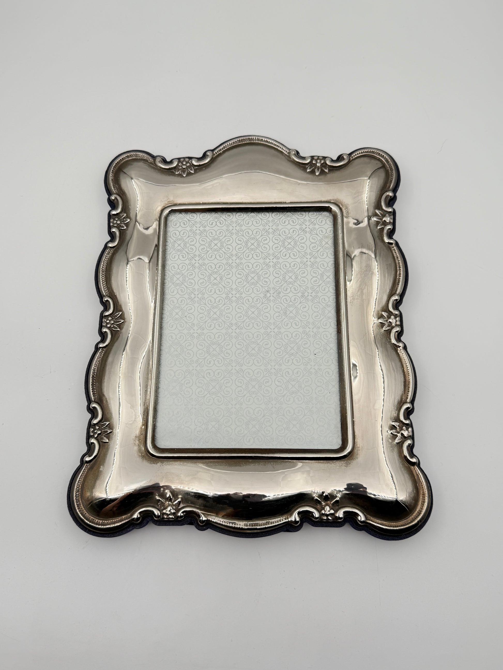 Silverplate Baroque Picture Frame – 5" x 7", Velvet Back