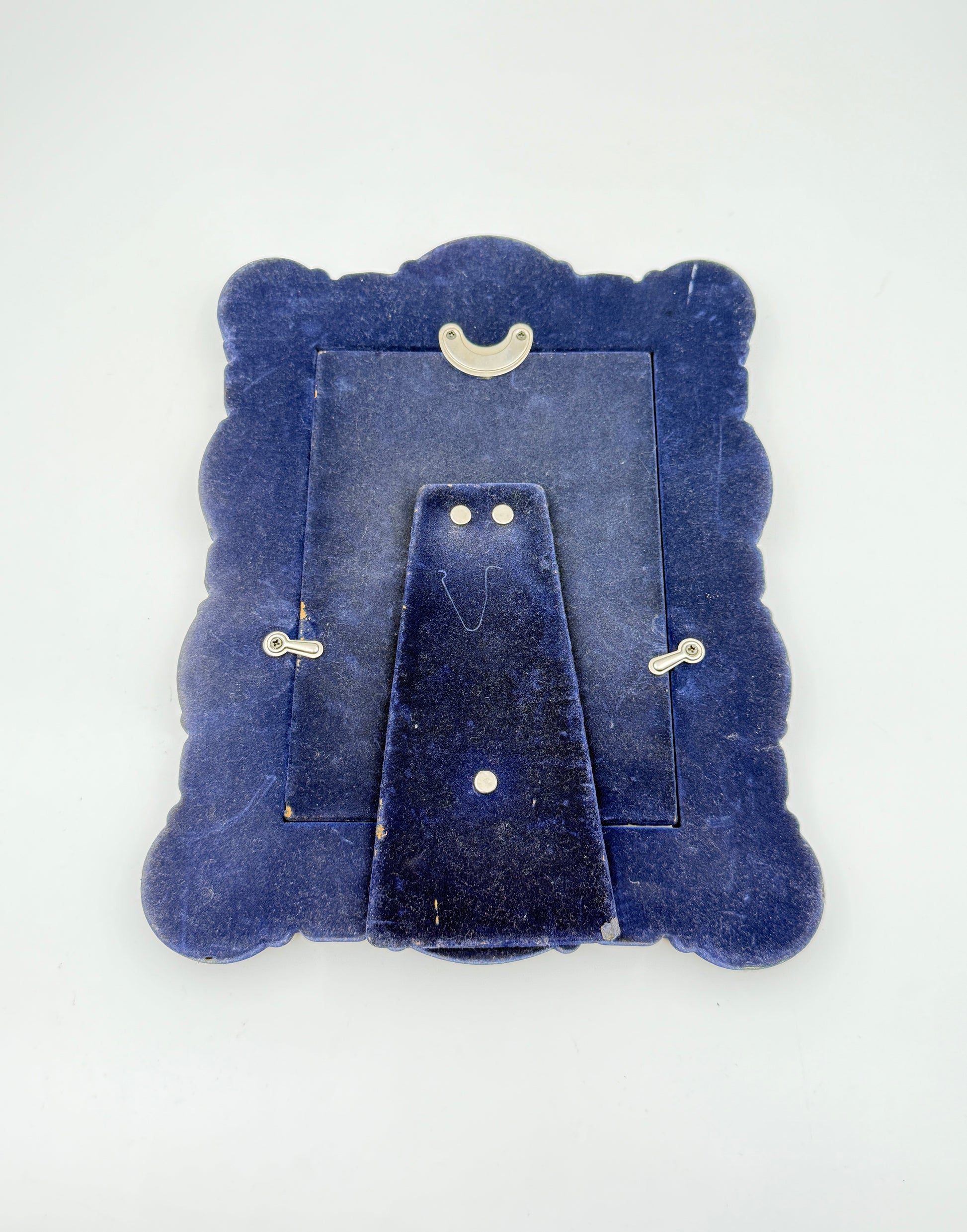 Silverplate Baroque Picture Frame – 5" x 7", Velvet Back