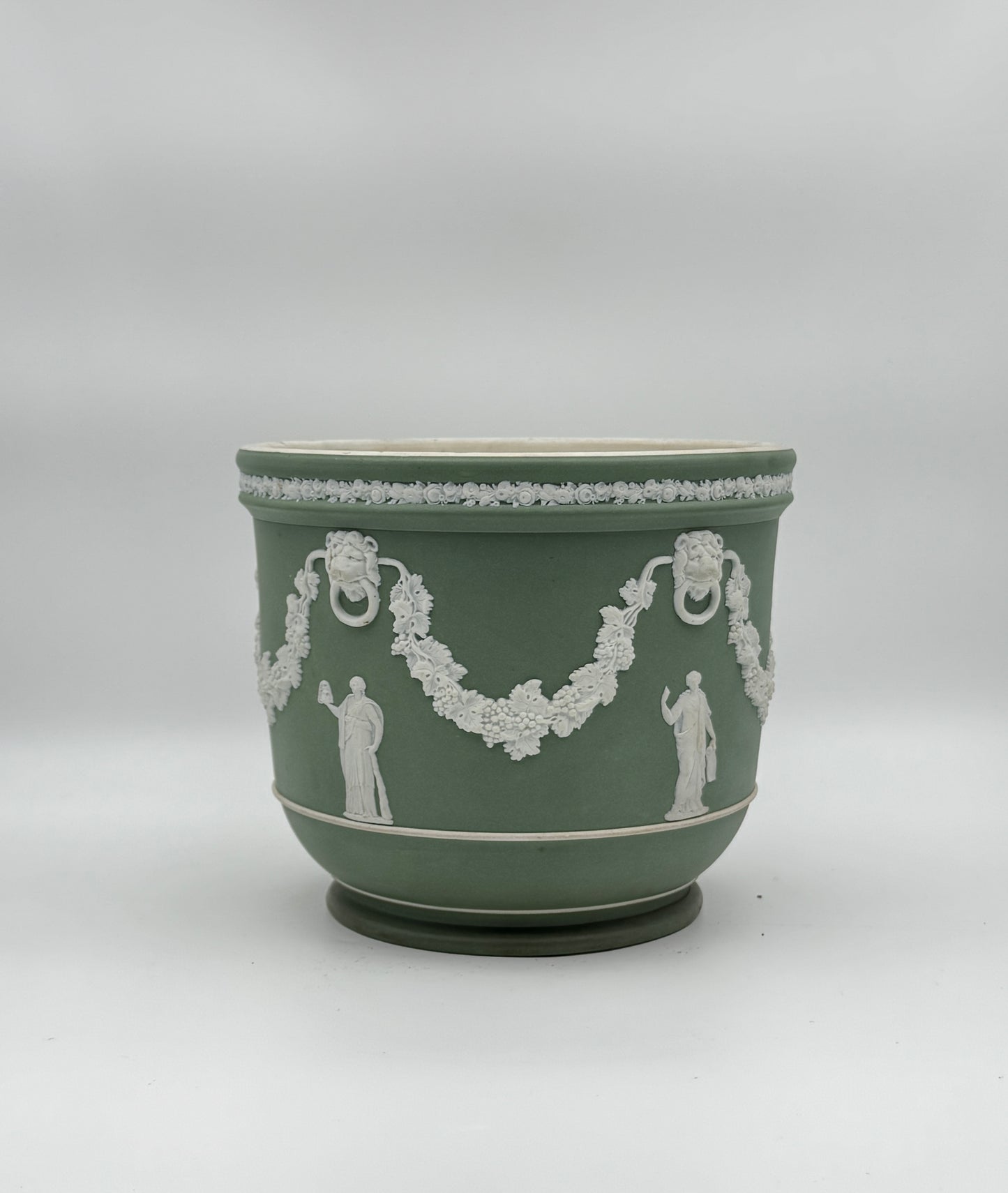 Vintage Wedgwood Green “Muses” Jardiniere – Timeless Neoclassical Elegance