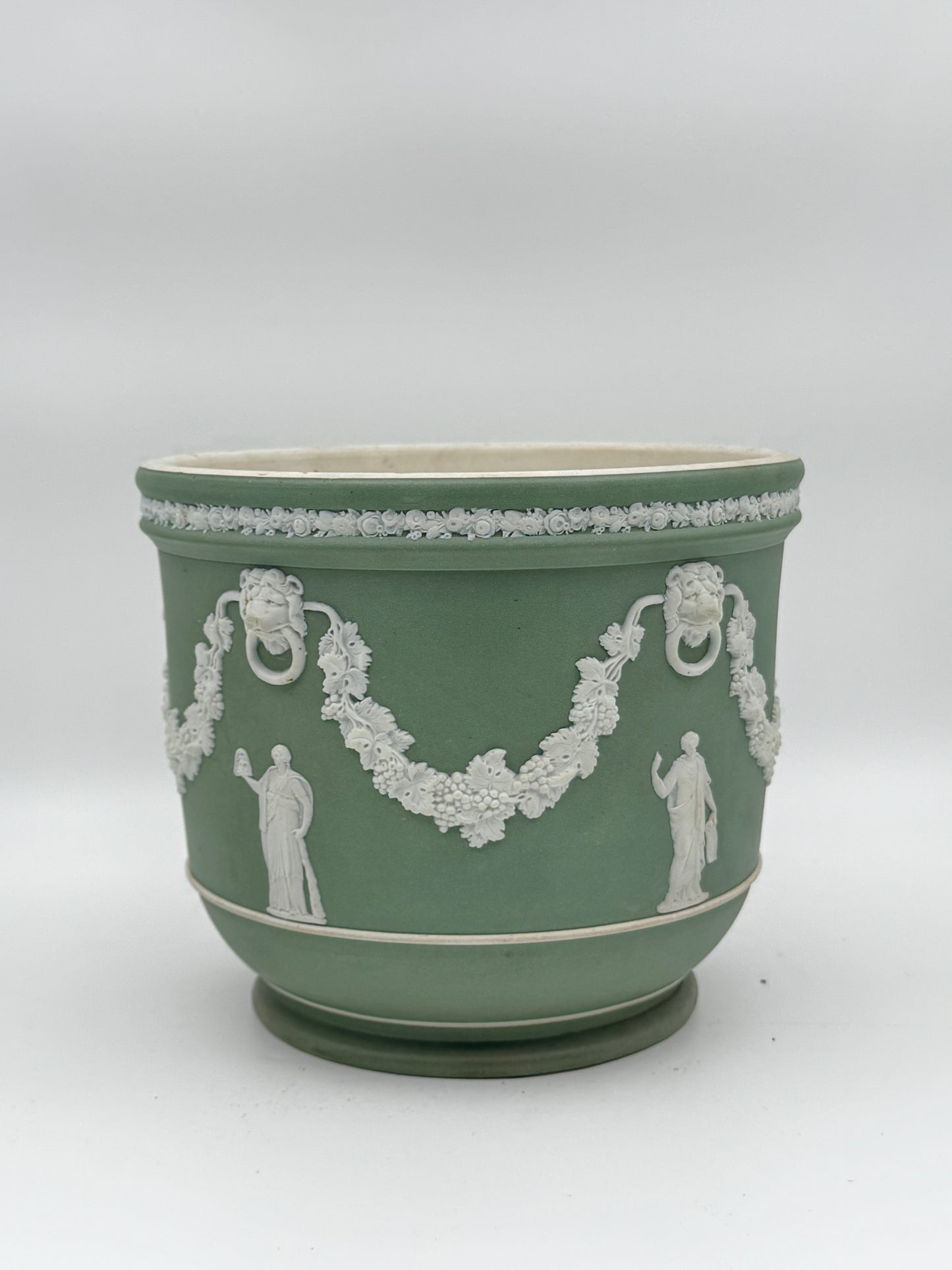 Vintage Wedgwood Green “Muses” Jardiniere – Timeless Neoclassical Elegance