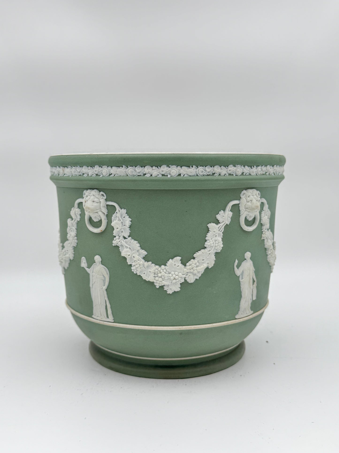 Vintage Wedgwood Green “Muses” Jardiniere – Timeless Neoclassical Elegance