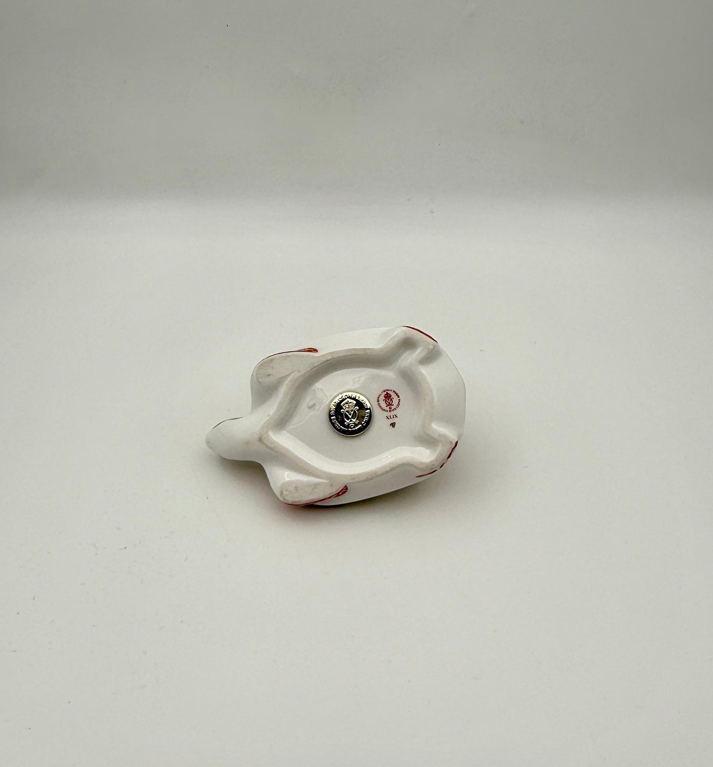 Royal Crown Derby “Turtle” Porcelain Paperweight – Imari-style England