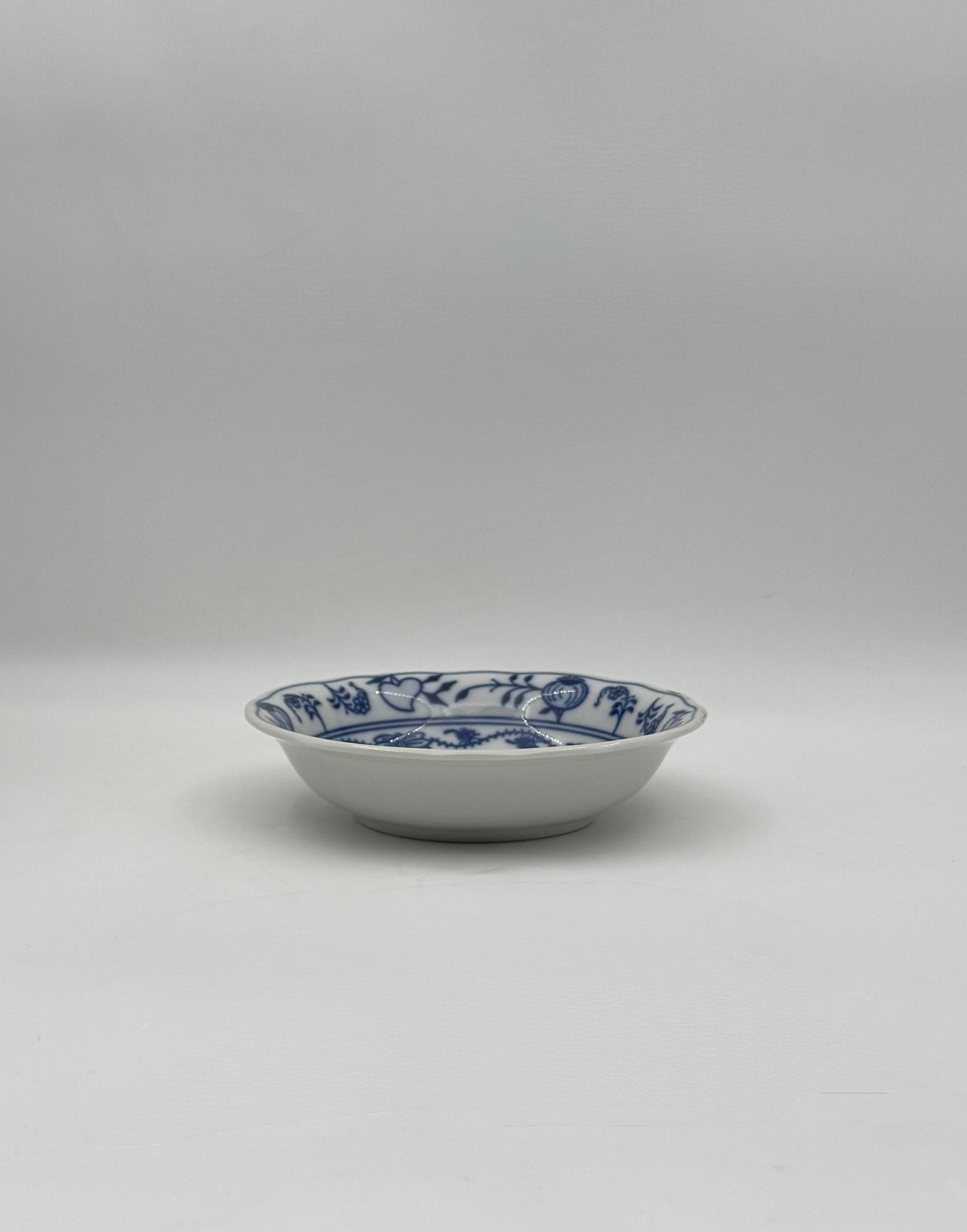 German Blue & White Onion (Zwiebelmuster) Small Porcelain Bowl