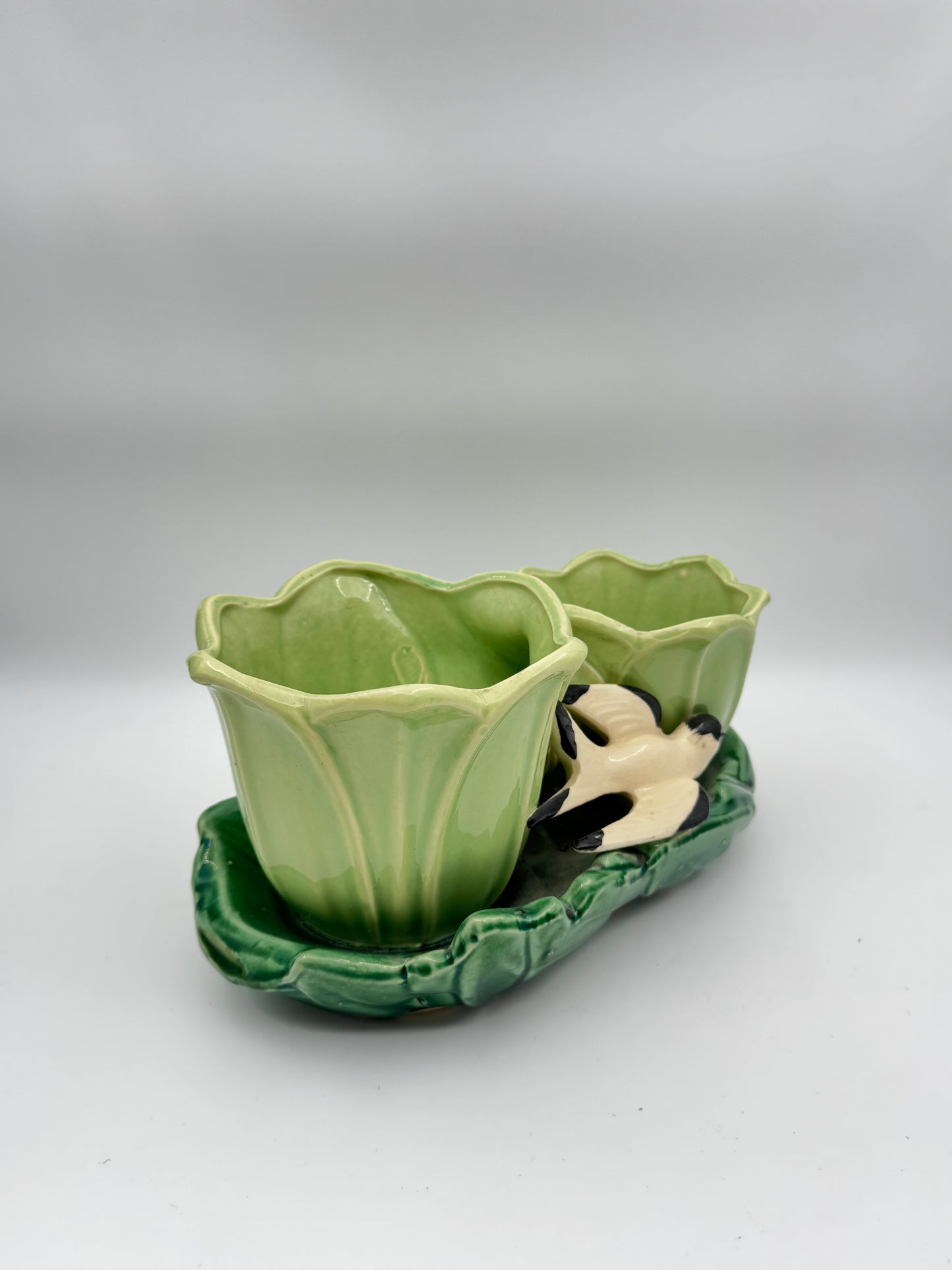 McCoy Double Tulip Planter with Swallow – Green & Yellow, 1948