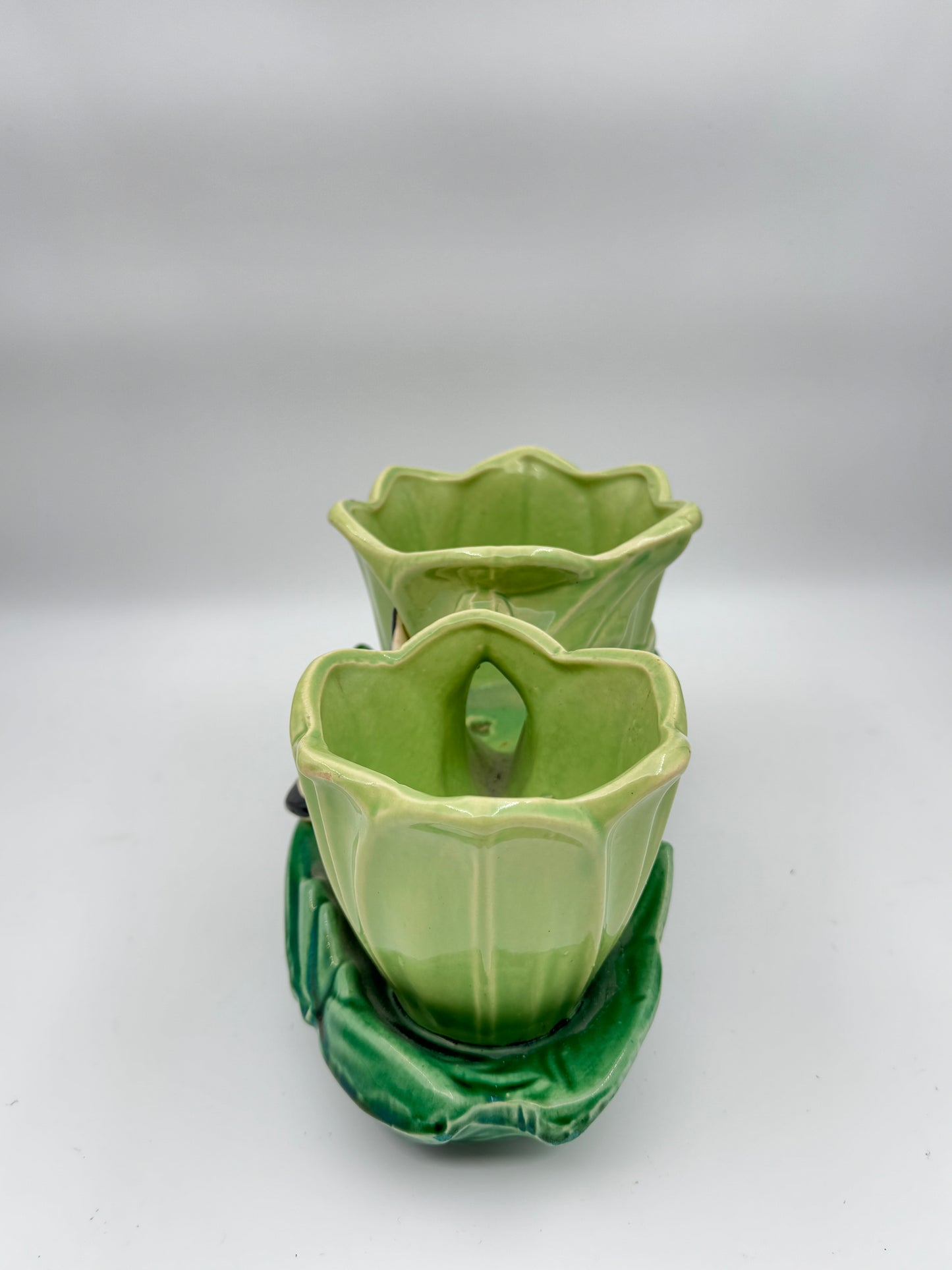 McCoy Double Tulip Planter with Swallow – Green & Yellow, 1948