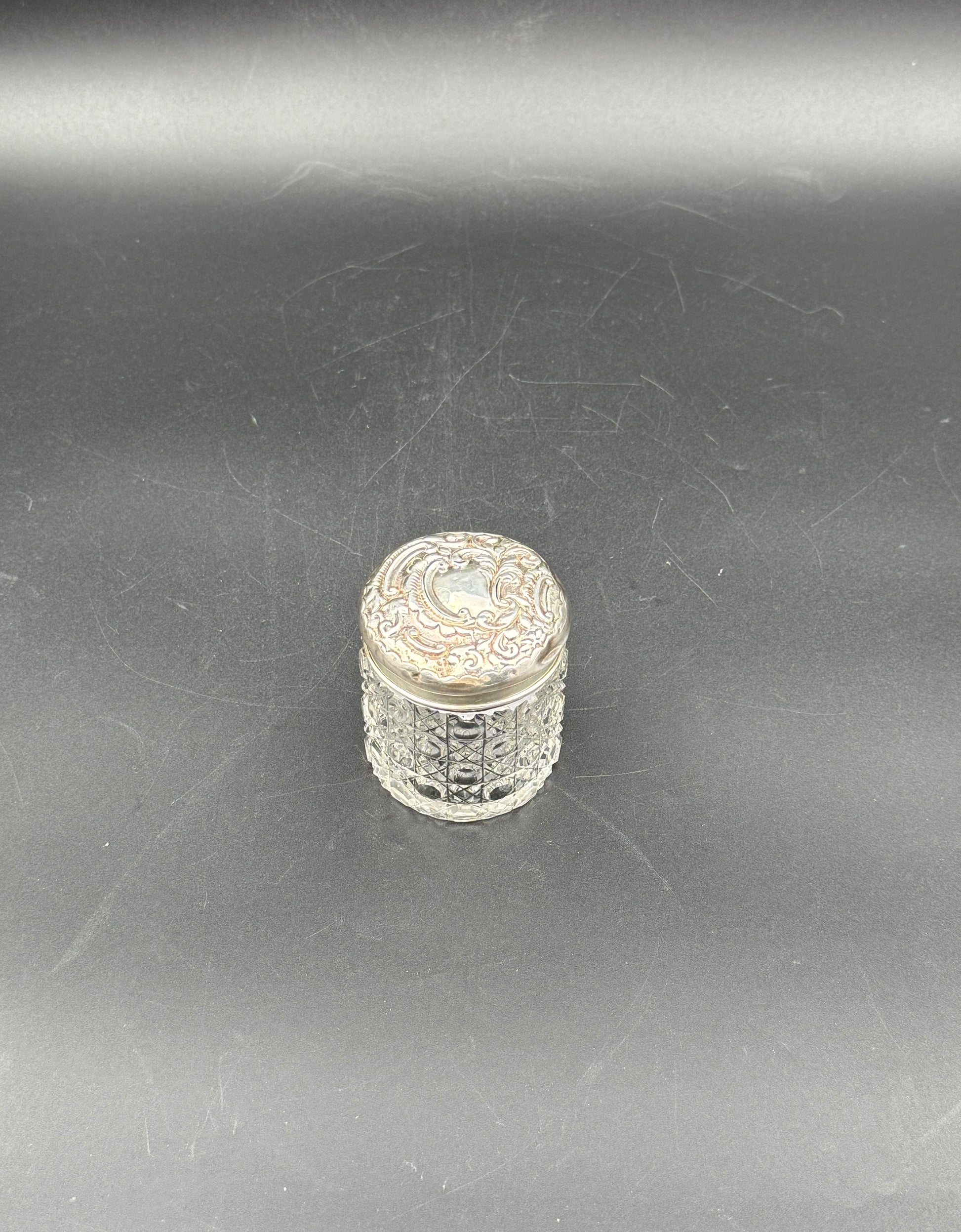 Sterling Silver Lidded Vanity Jar – Chester England c.1909 Antique