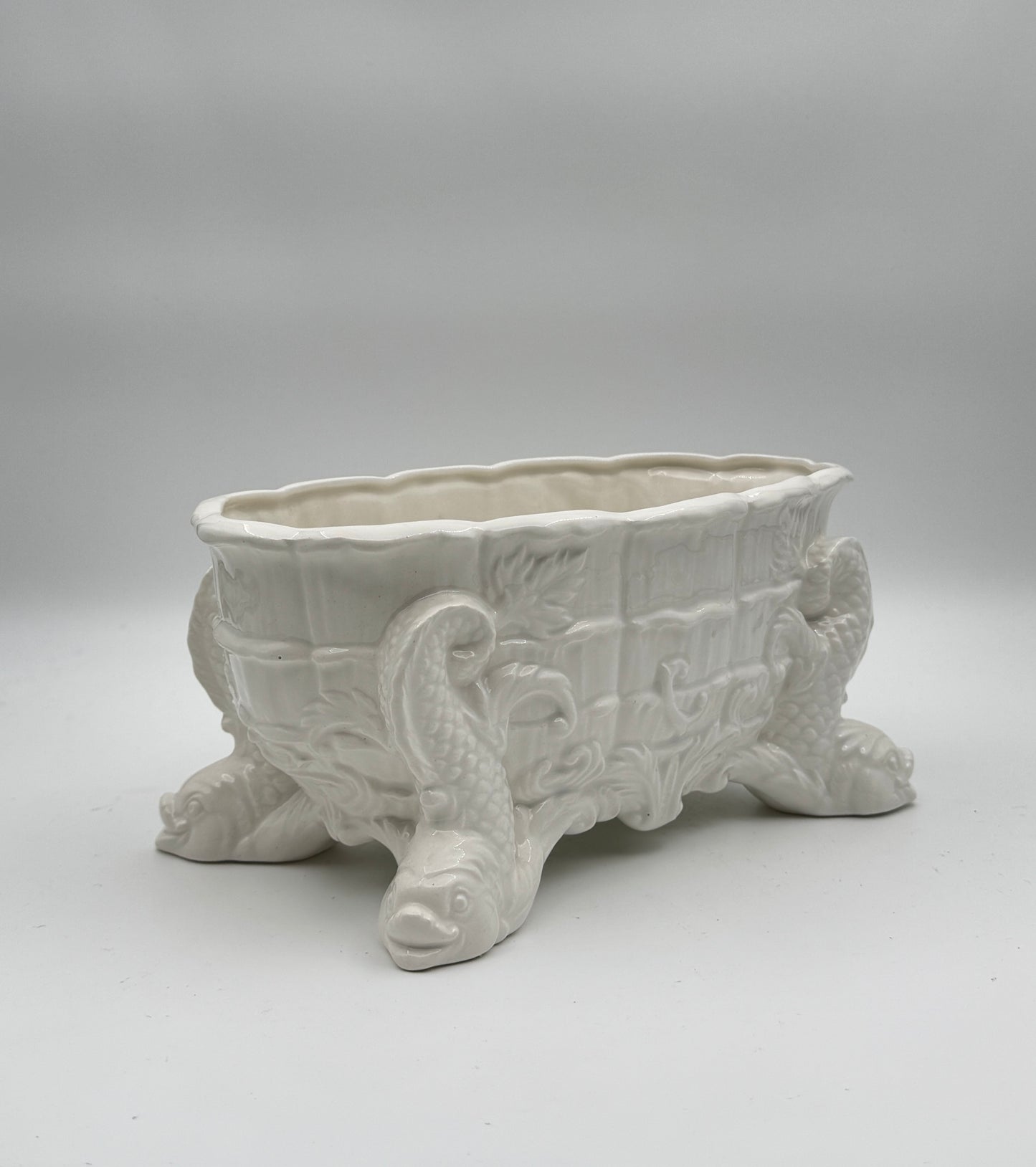 White Ceramic Planter with Ornate Fish Feet – Rococo-Style Jardinière