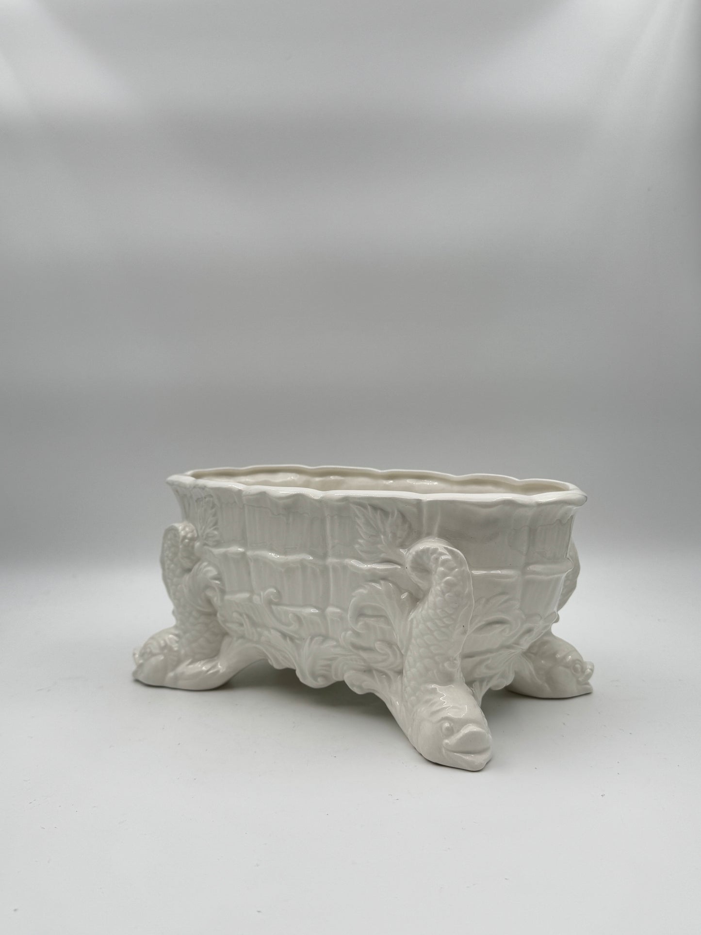 White Ceramic Planter with Ornate Fish Feet – Rococo-Style Jardinière