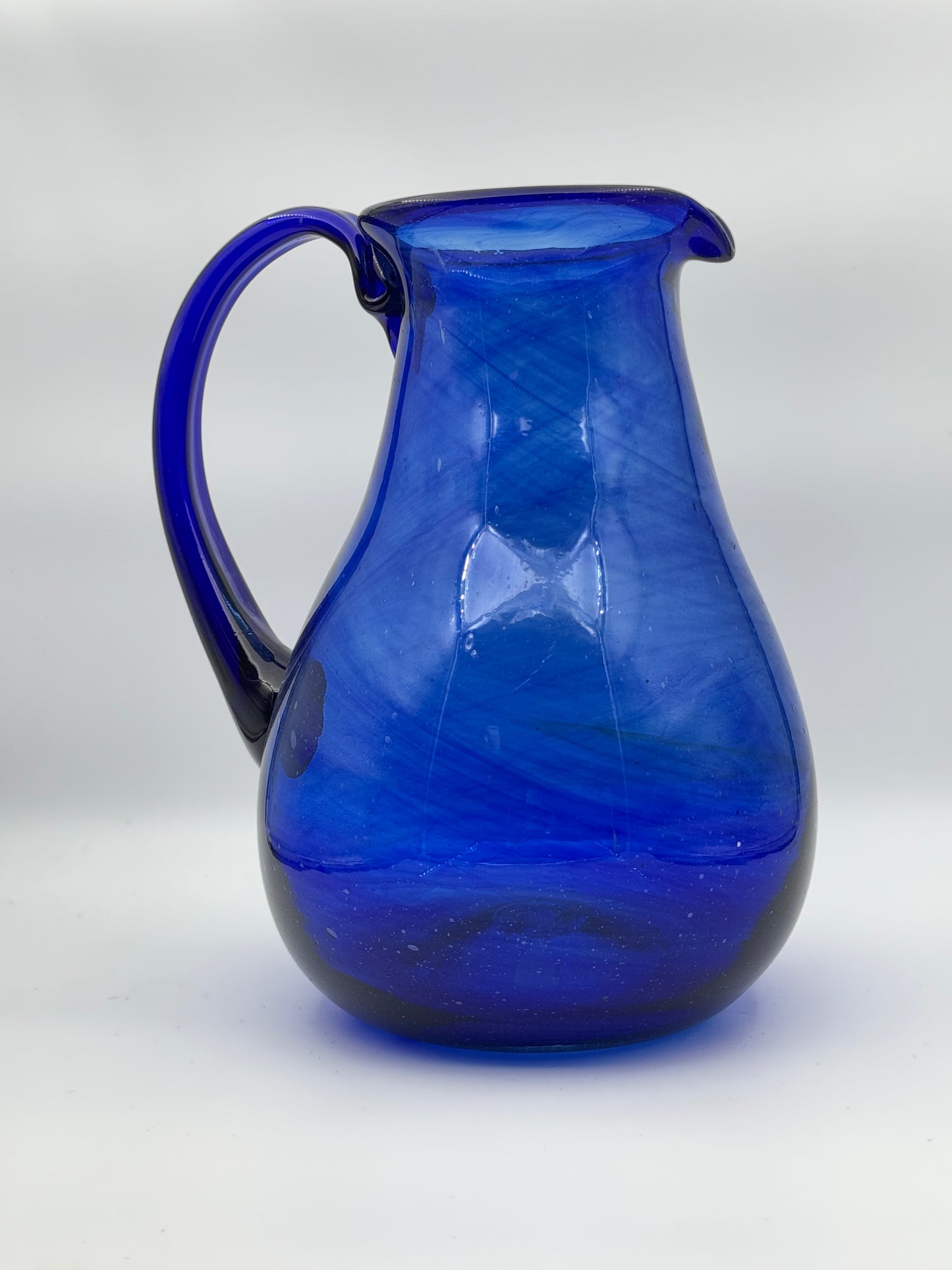 Hand-Blown Cobalt Blue Glass Pitcher – Elegant Art Glass Water Jug