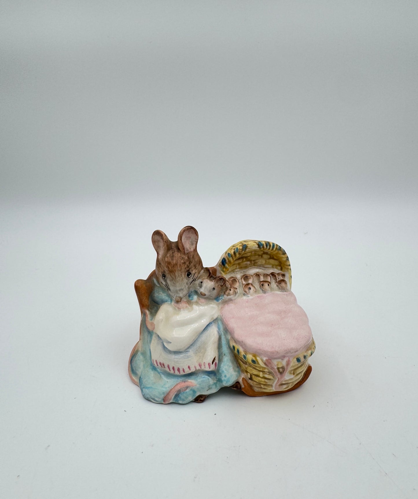 Beatrix Potter Beswick Figurine - Lady Mouse From "Tailor of Gloucester" - Hand-Painted Collectible Made in England