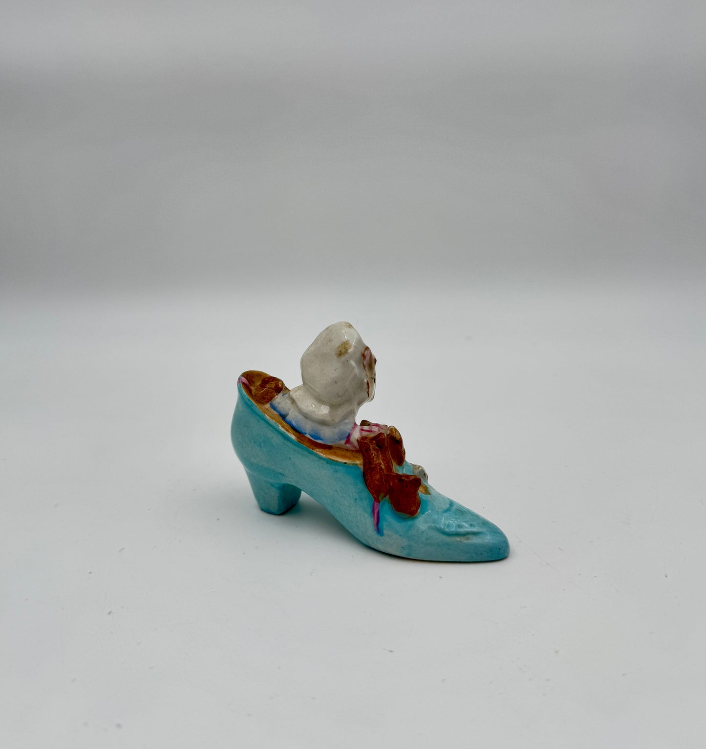 Beatrix Potter The Old Woman Who Lived in a Shoe - Beswick England