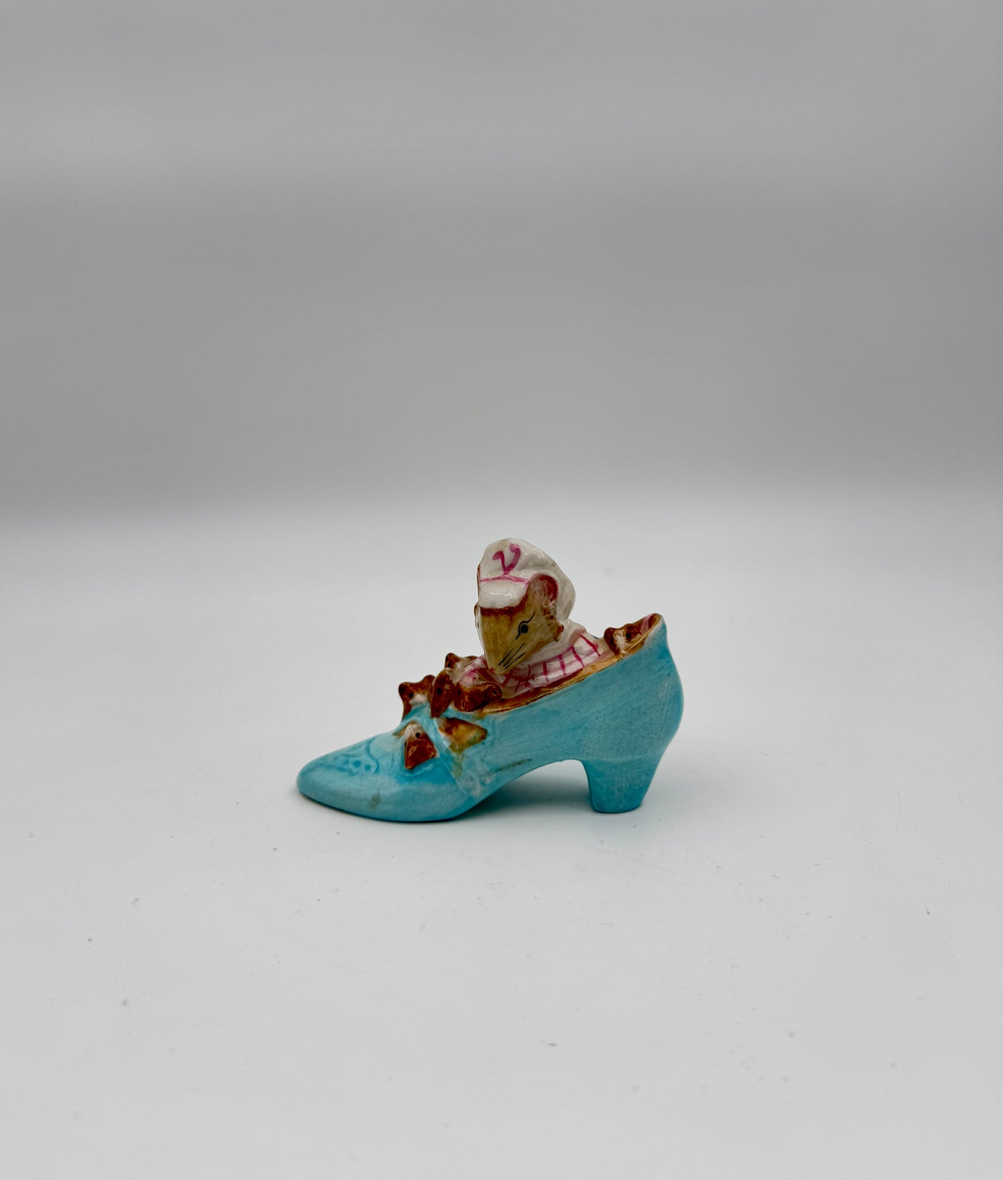 Beatrix Potter The Old Woman Who Lived in a Shoe - Beswick England