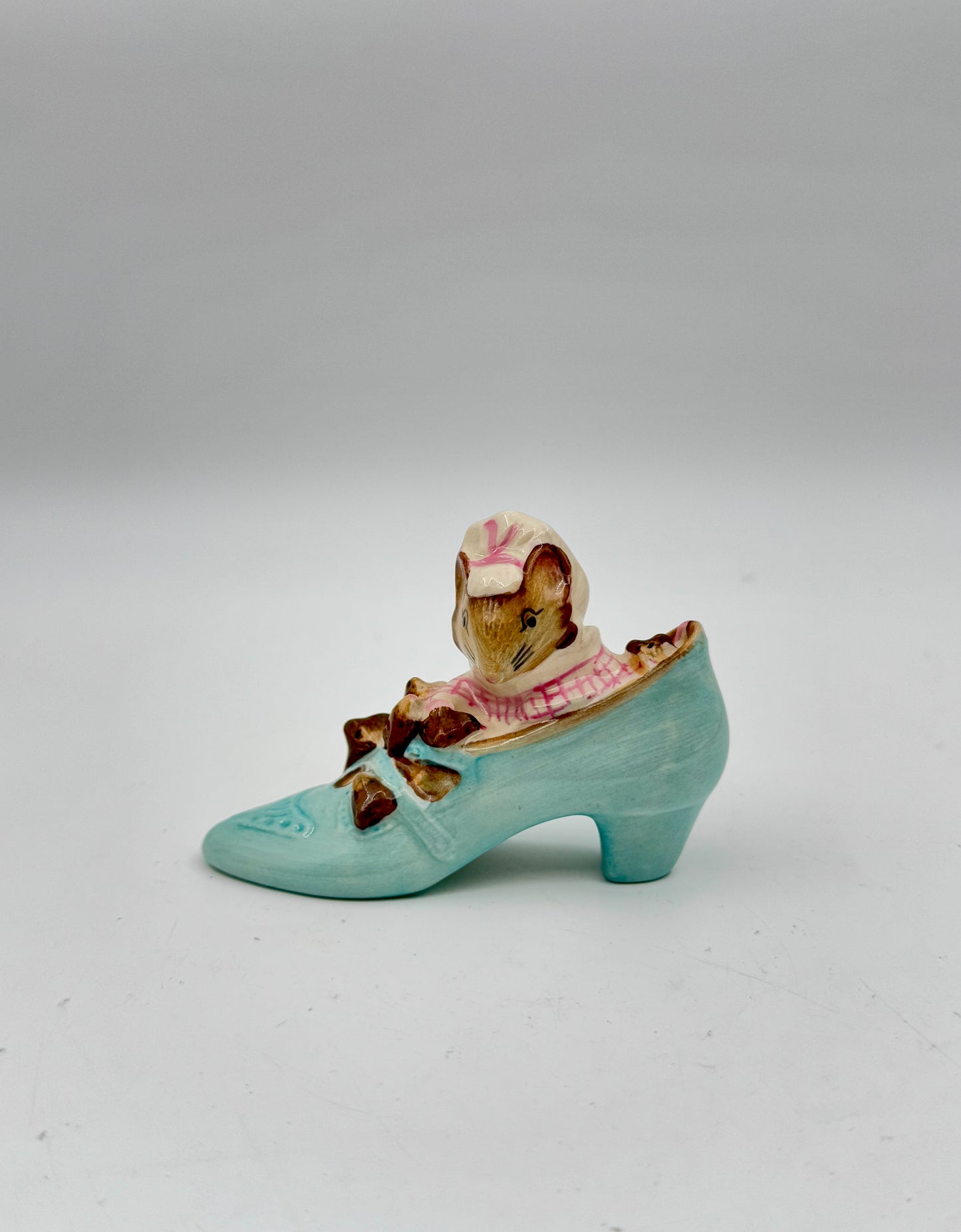 Beswick Beatrix Potter Figurine - The Old Woman Who Lived in a Shoe - 1953 Vintage Collectible