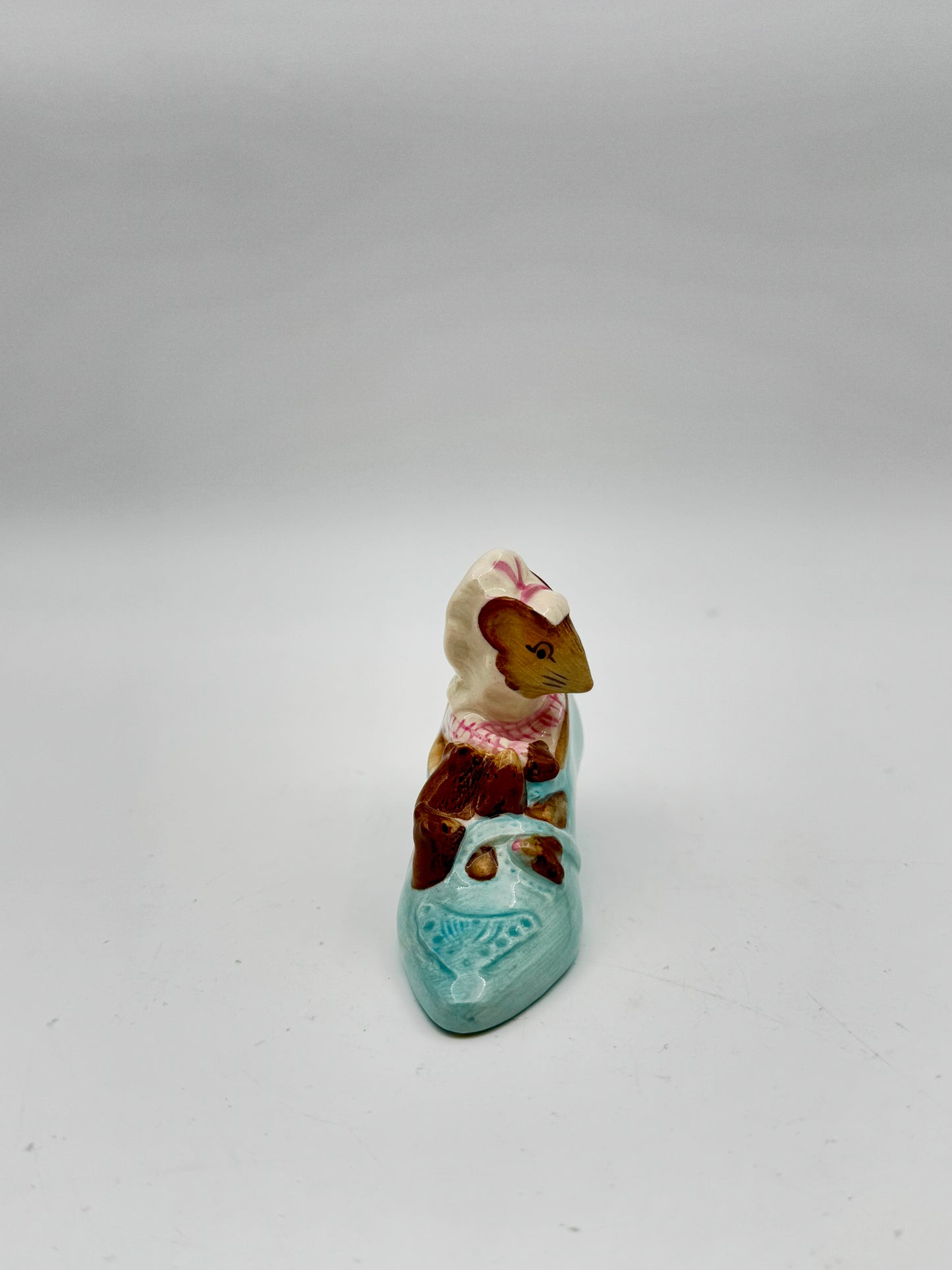 Beswick Beatrix Potter Figurine - The Old Woman Who Lived in a Shoe - 1953 Vintage Collectible