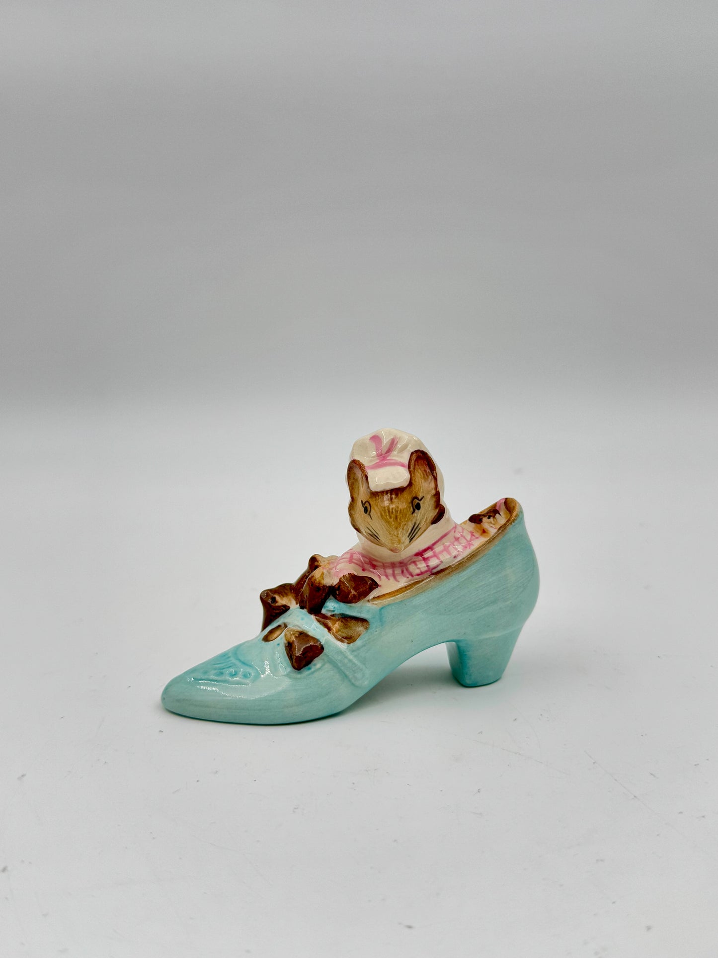 Beswick Beatrix Potter Figurine - The Old Woman Who Lived in a Shoe - 1953 Vintage Collectible