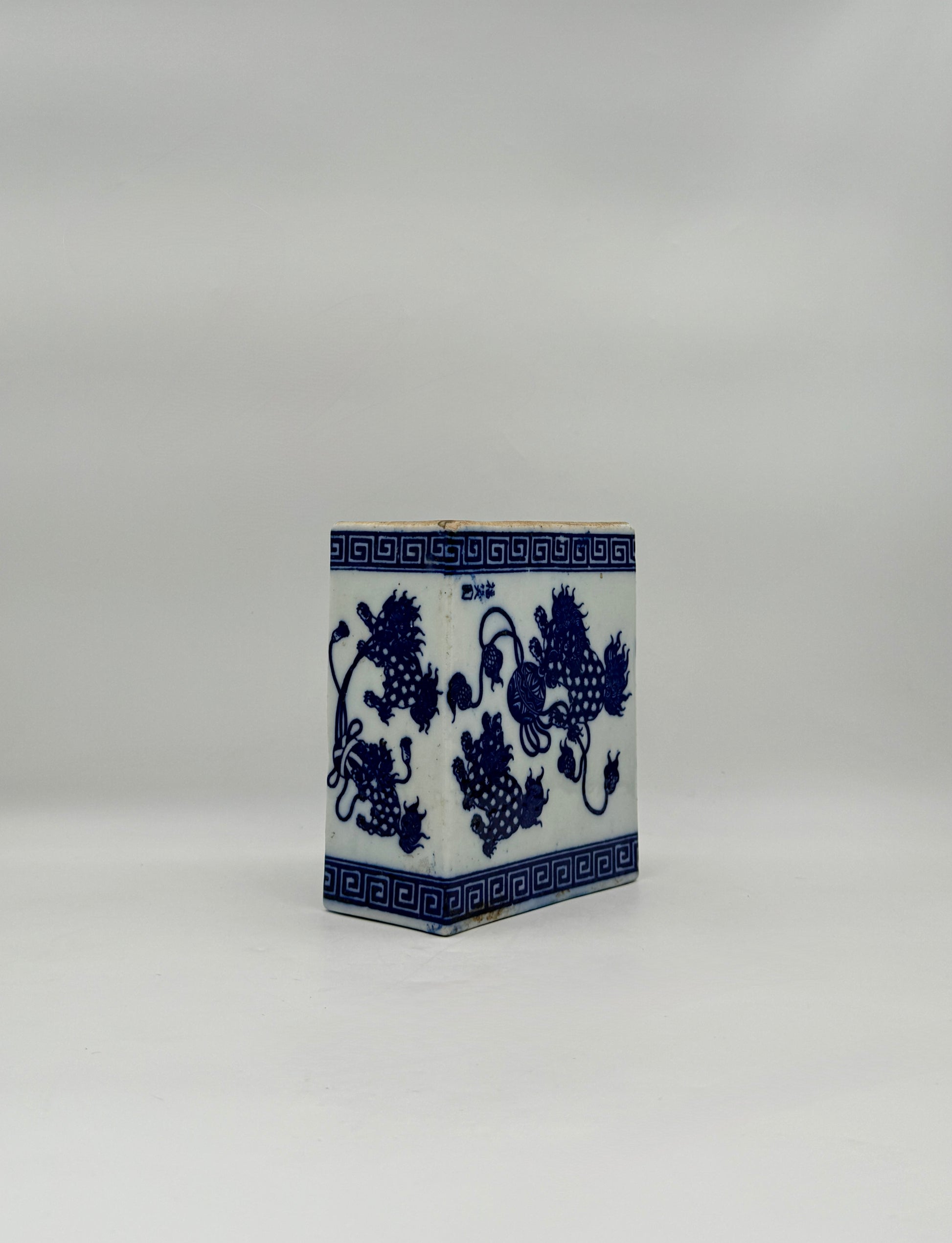 Chinese Blue & White Porcelain Opium Pillow with Dragons – Ventilated