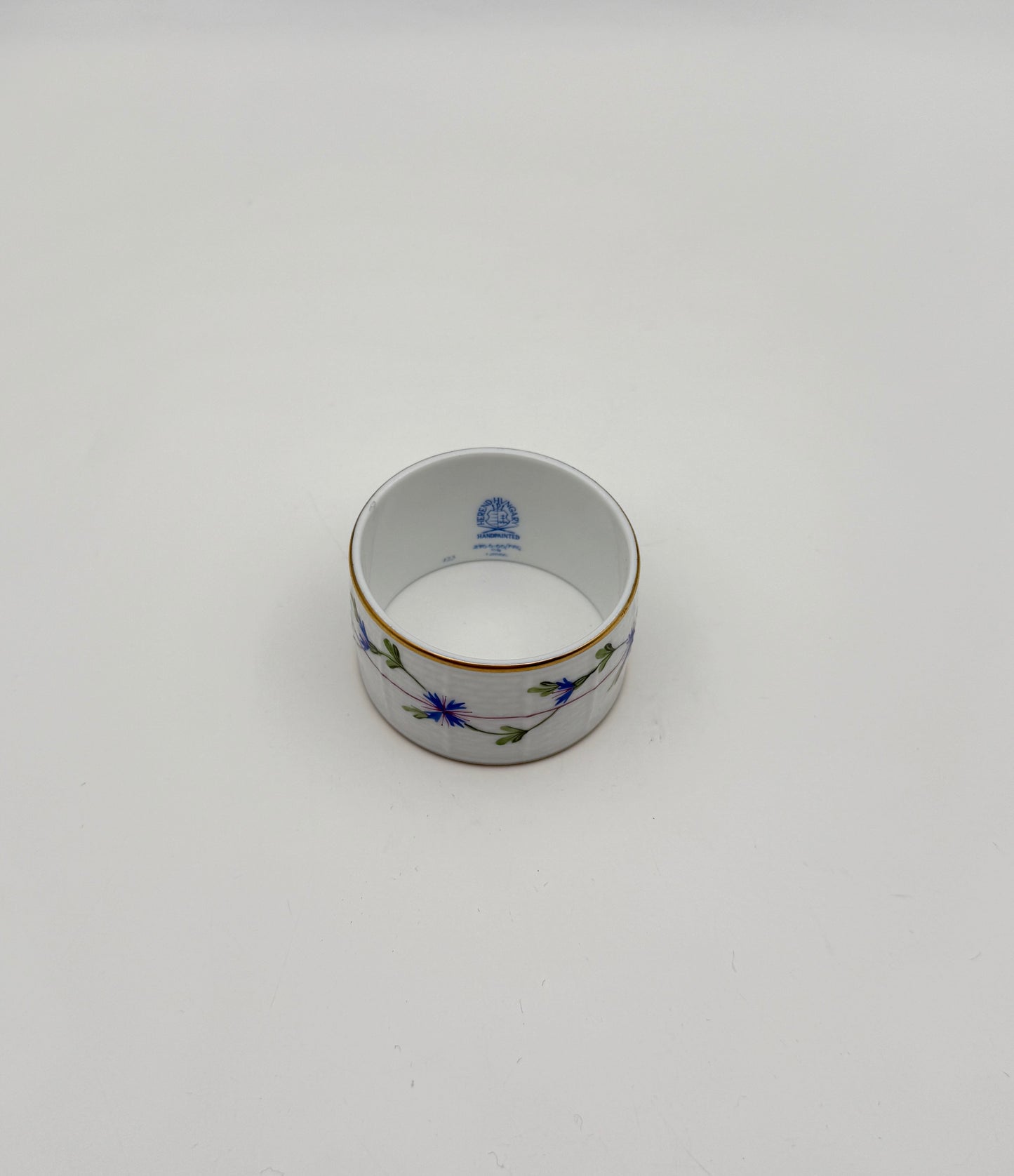 Herend Coneflower Napkin Ring – Hand-Painted Porcelain with Gold Trim