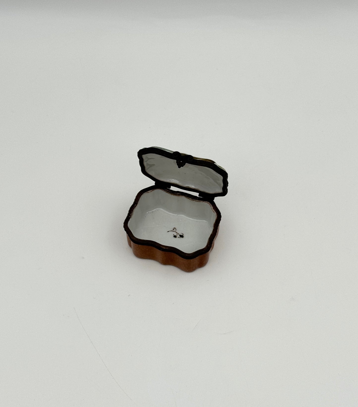 Hand-Painted Enamel Scenic Trinket Box with Landscape Design