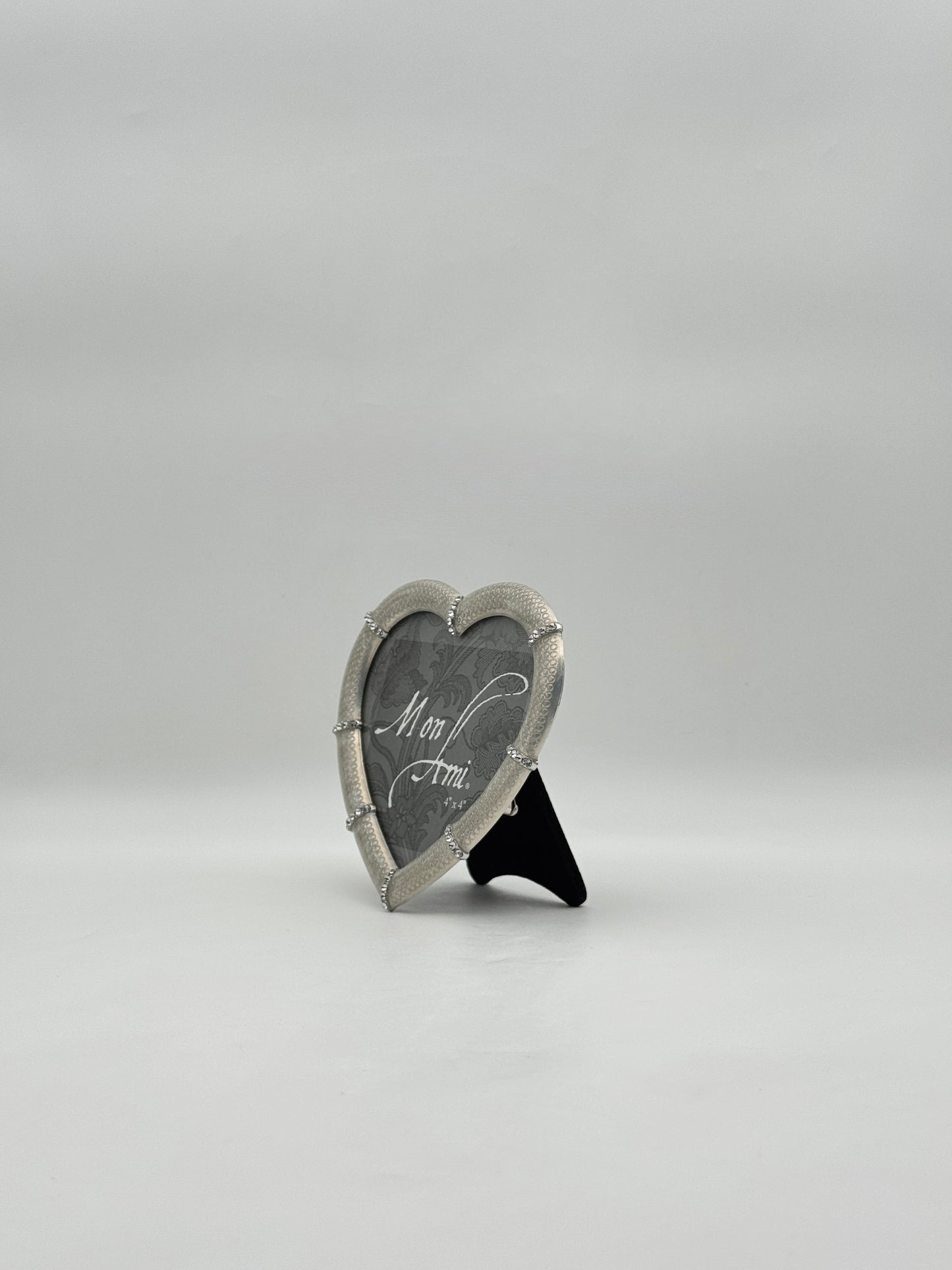 Mon Ami Silver Tone Heart-Shaped Picture Frame 4 x 4 Decorative