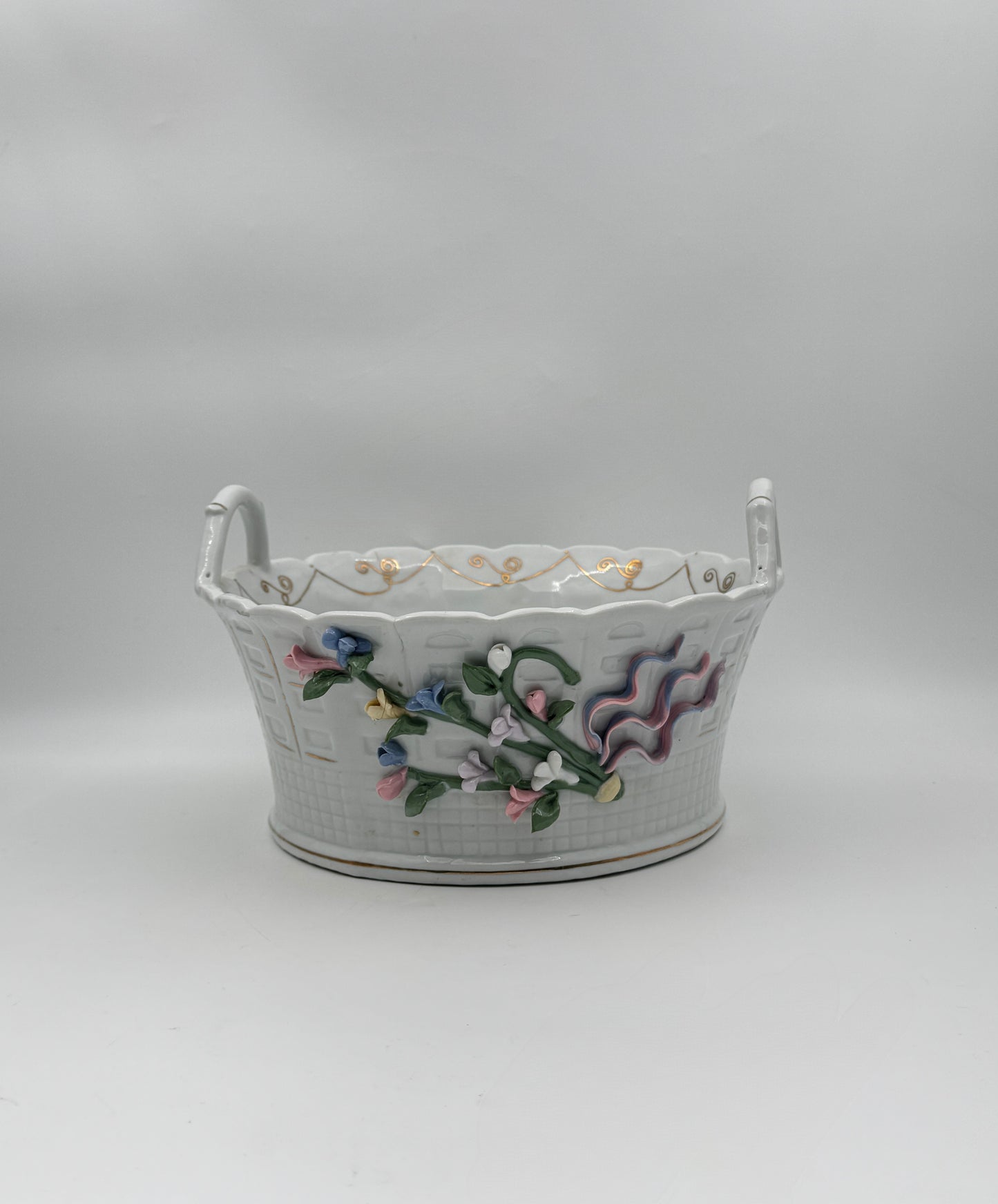 Ceramic Basket Weave Bowl with Handles – White with Floral & Gold Trim