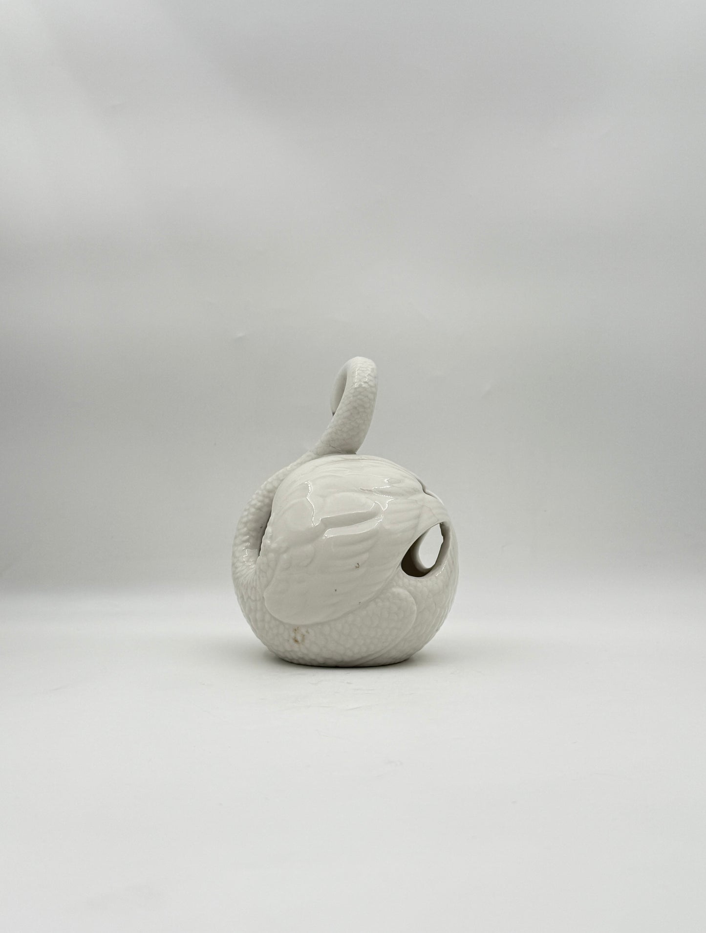 LLADRO Porcelain Swan Vase White Gloss Finish Elegant Decor Arts