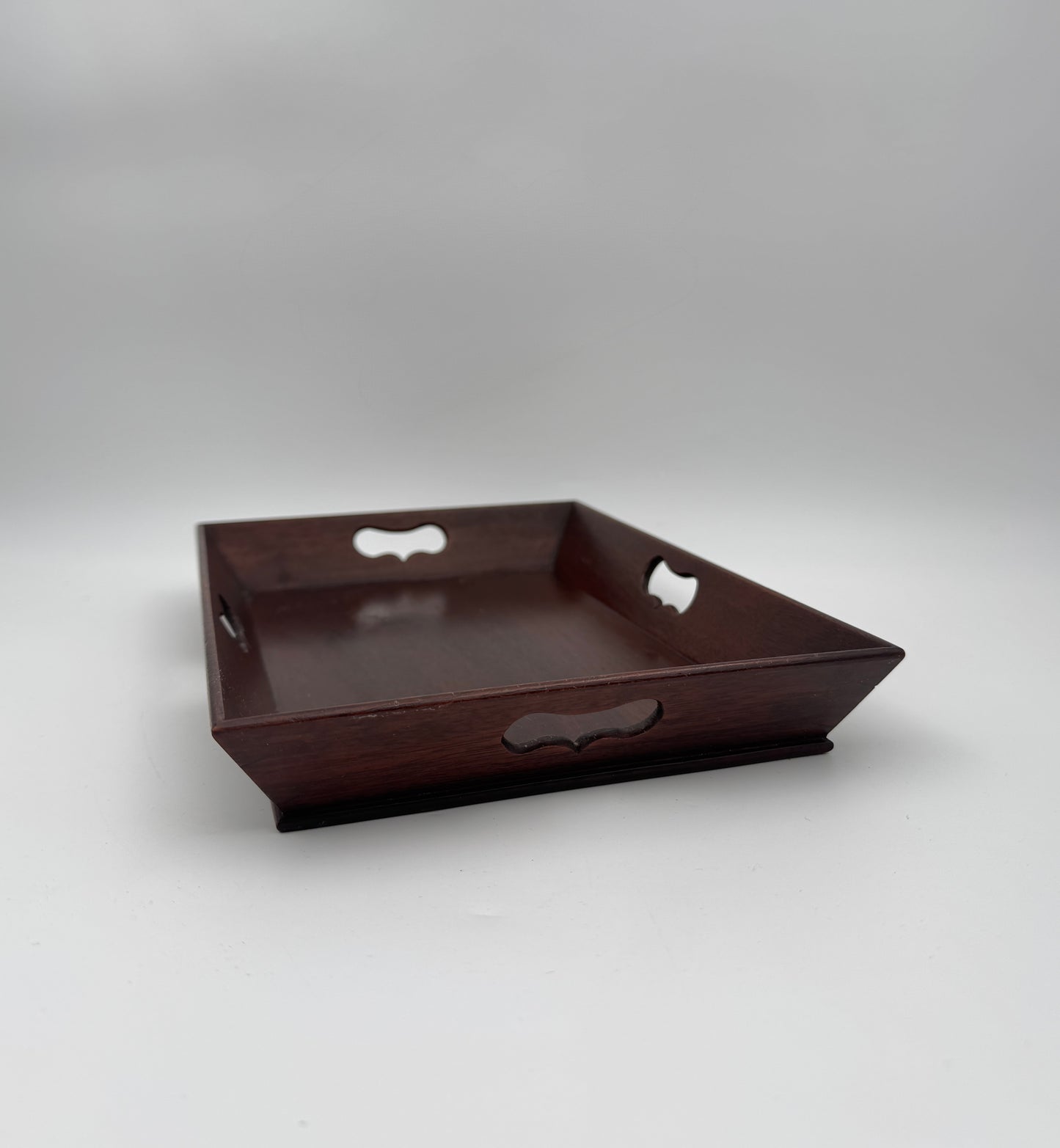 Williamsburg Mahogany-Style Wood Tray – Rectangular with Cut-Out Handles