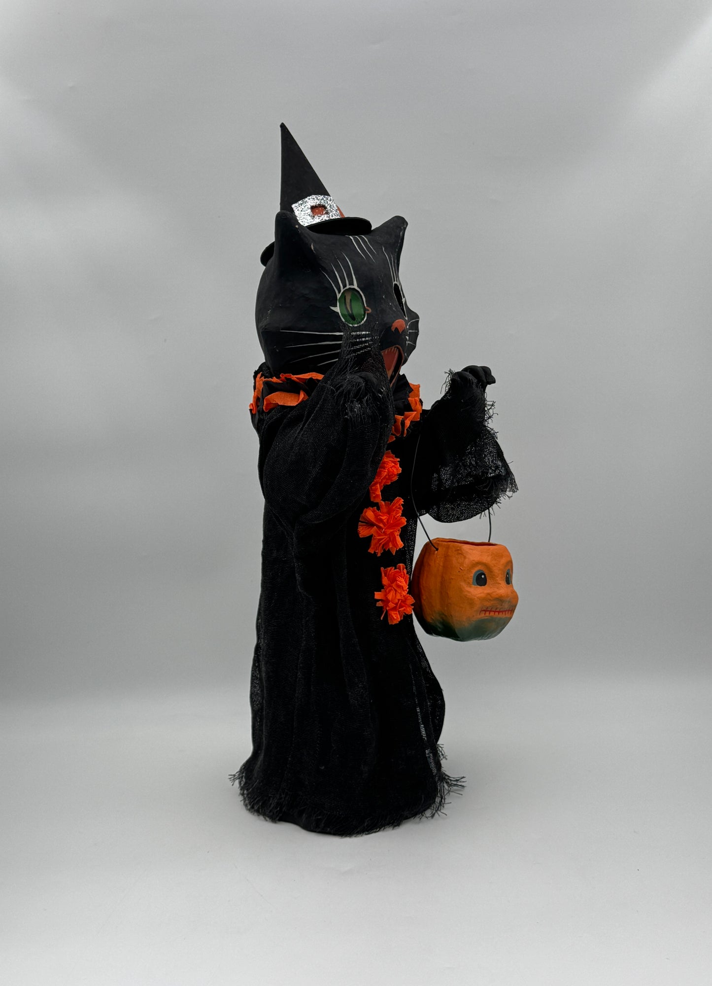 Bethany Lowe Scaredy Cat Ghoul – Halloween Paper Mache Figure