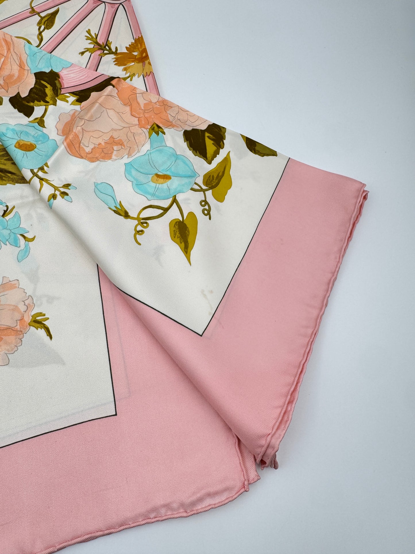 Hermès “Romantique” Silk Scarf – Maurice Tranchant, Pink & Blue Floral