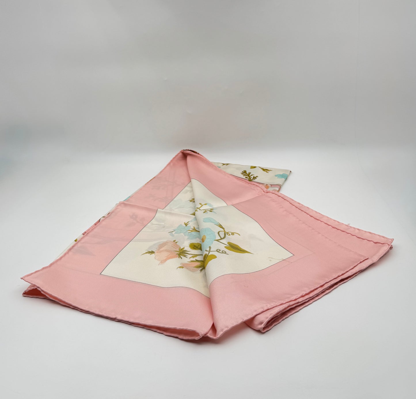 Hermès “Romantique” Silk Scarf – Maurice Tranchant, Pink & Blue Floral