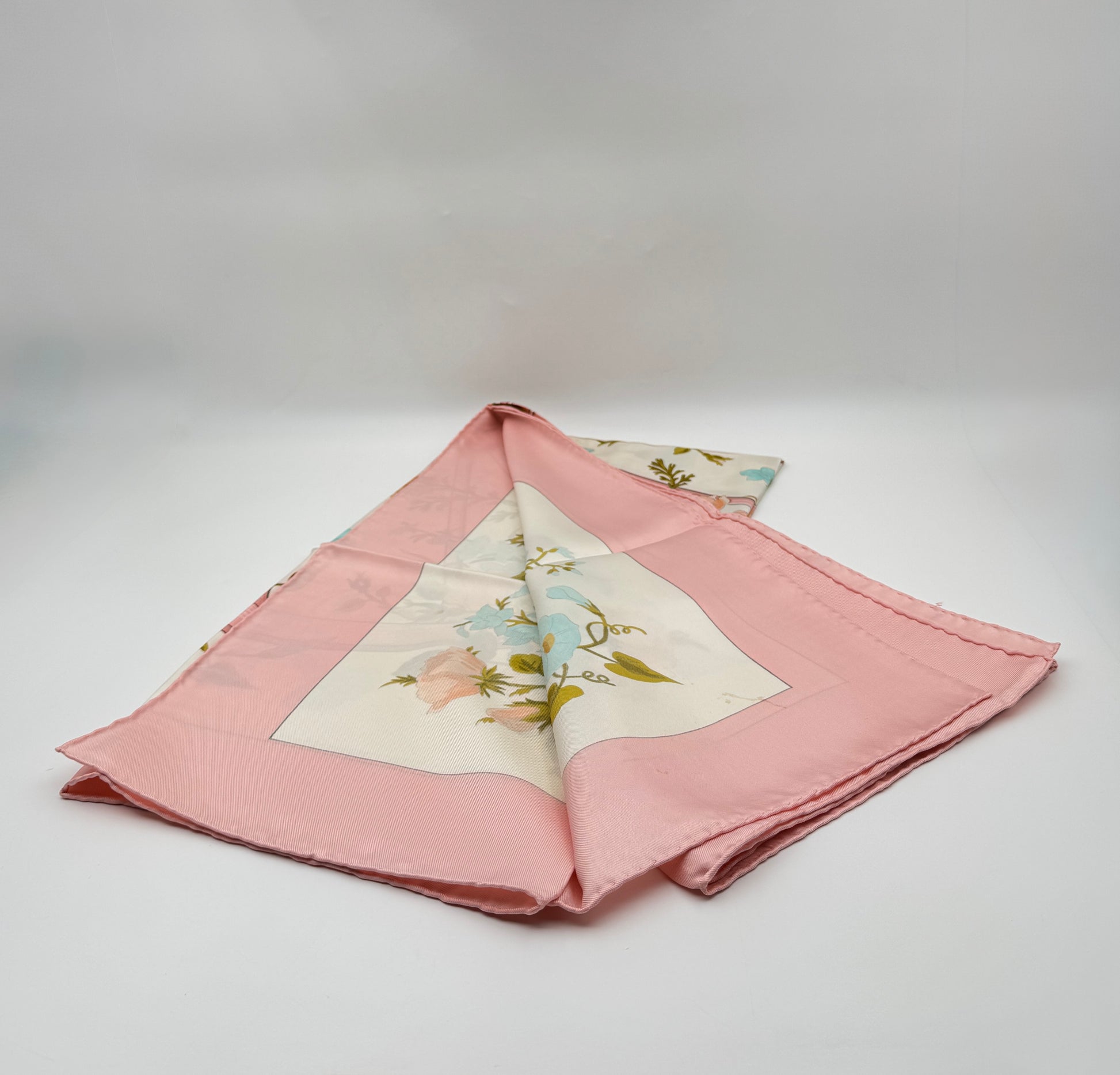 Hermès “Romantique” Silk Scarf – Maurice Tranchant, Pink & Blue Floral