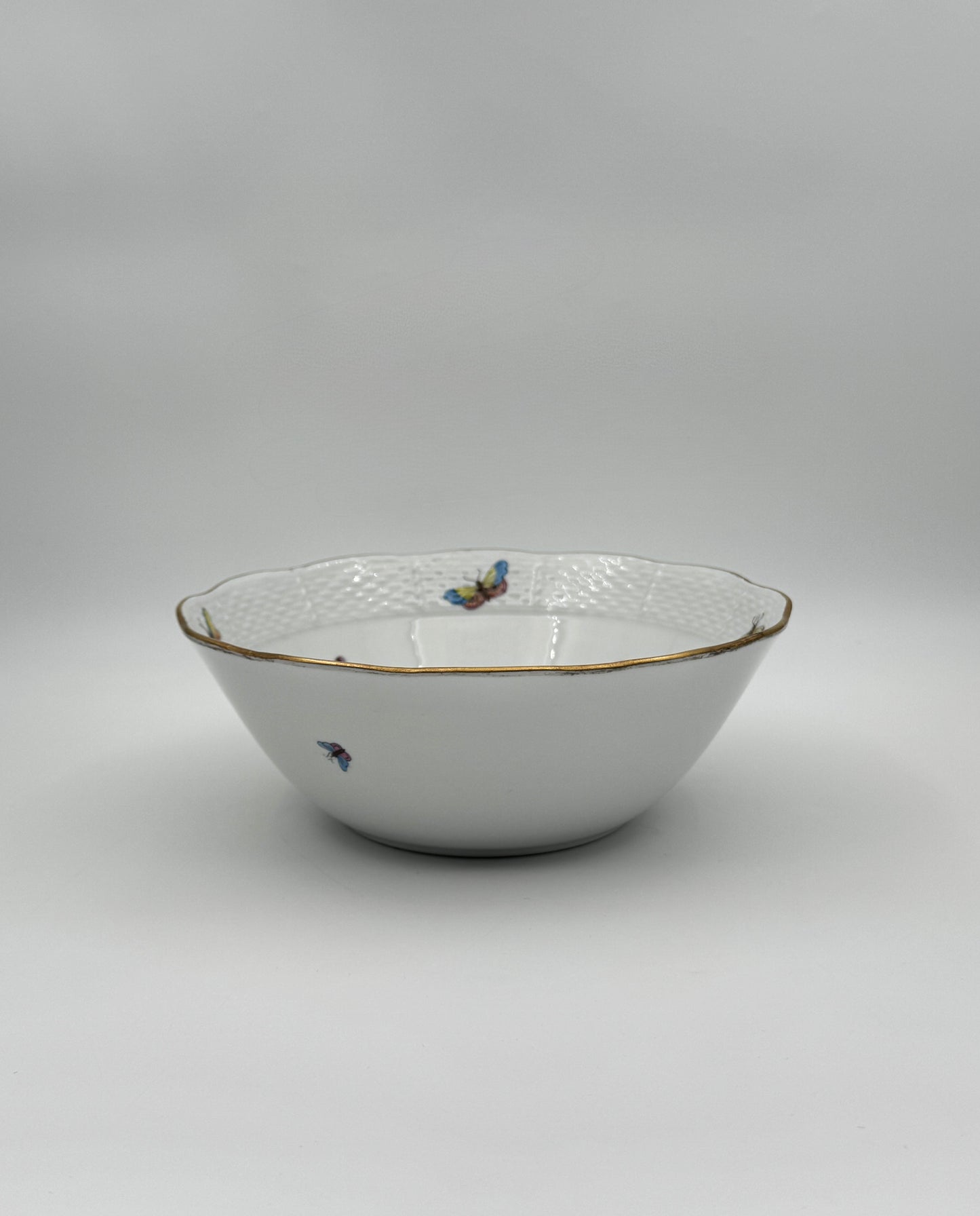 Herend Rothschild Bird Porcelain Bowl – Round with Scalloped Rim and Butterfly Accents