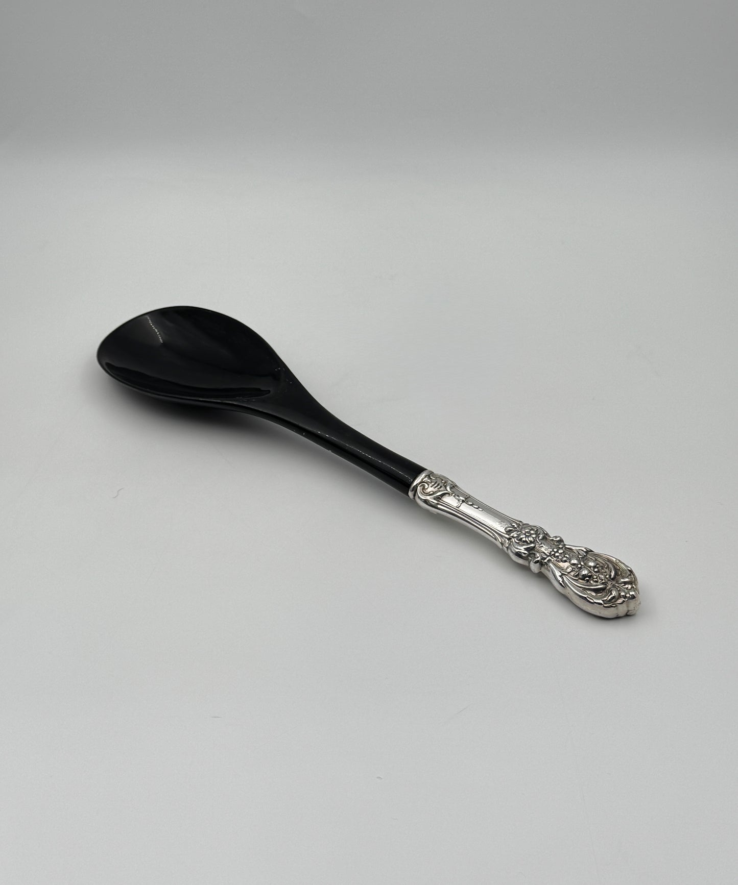 Reed & Barton Sterling Handled Salad Servers – Ornate Floral Pattern, Black Utensils