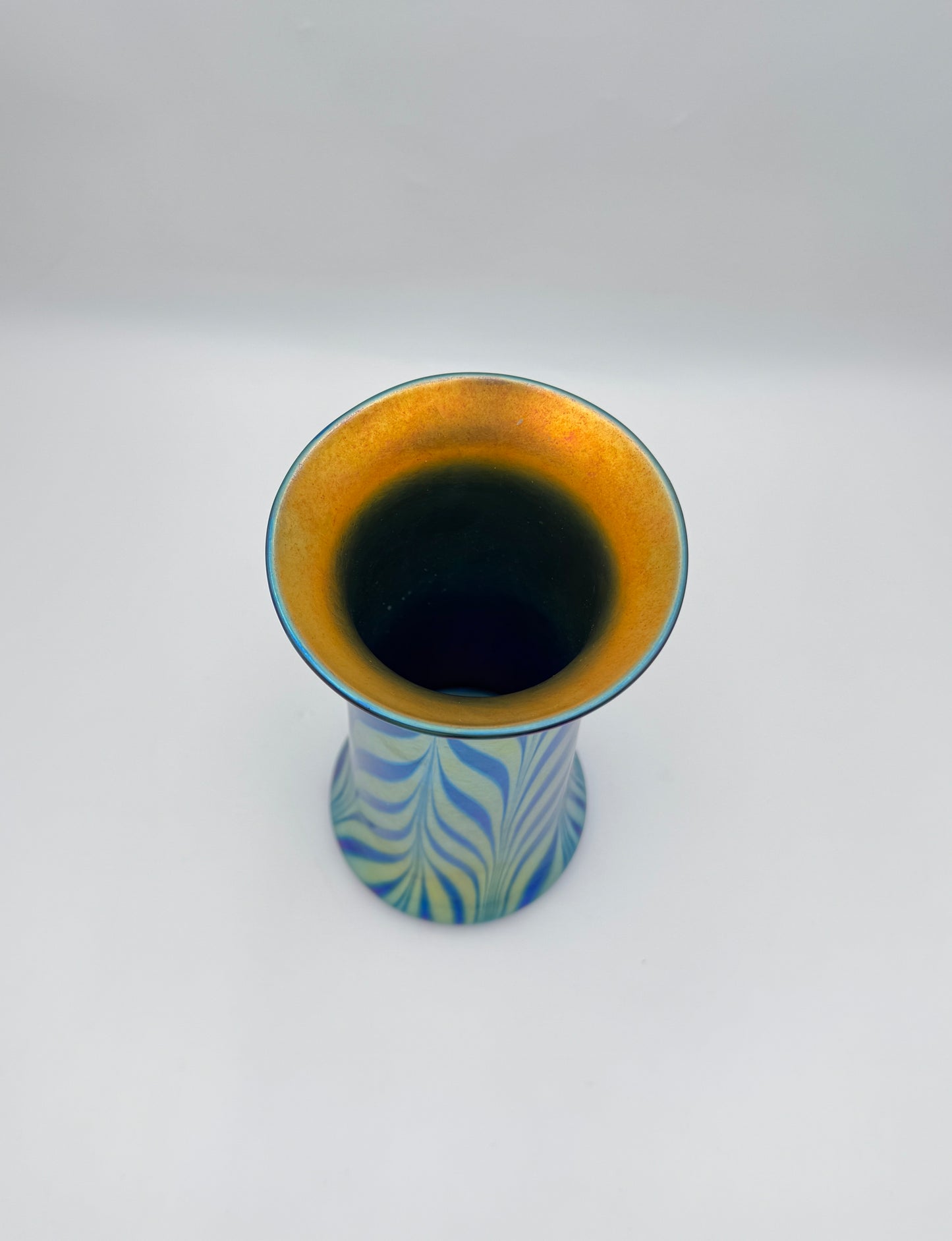 Lundberg Studios Iridescent Art Glass Vase – Royal Zebra, 1998