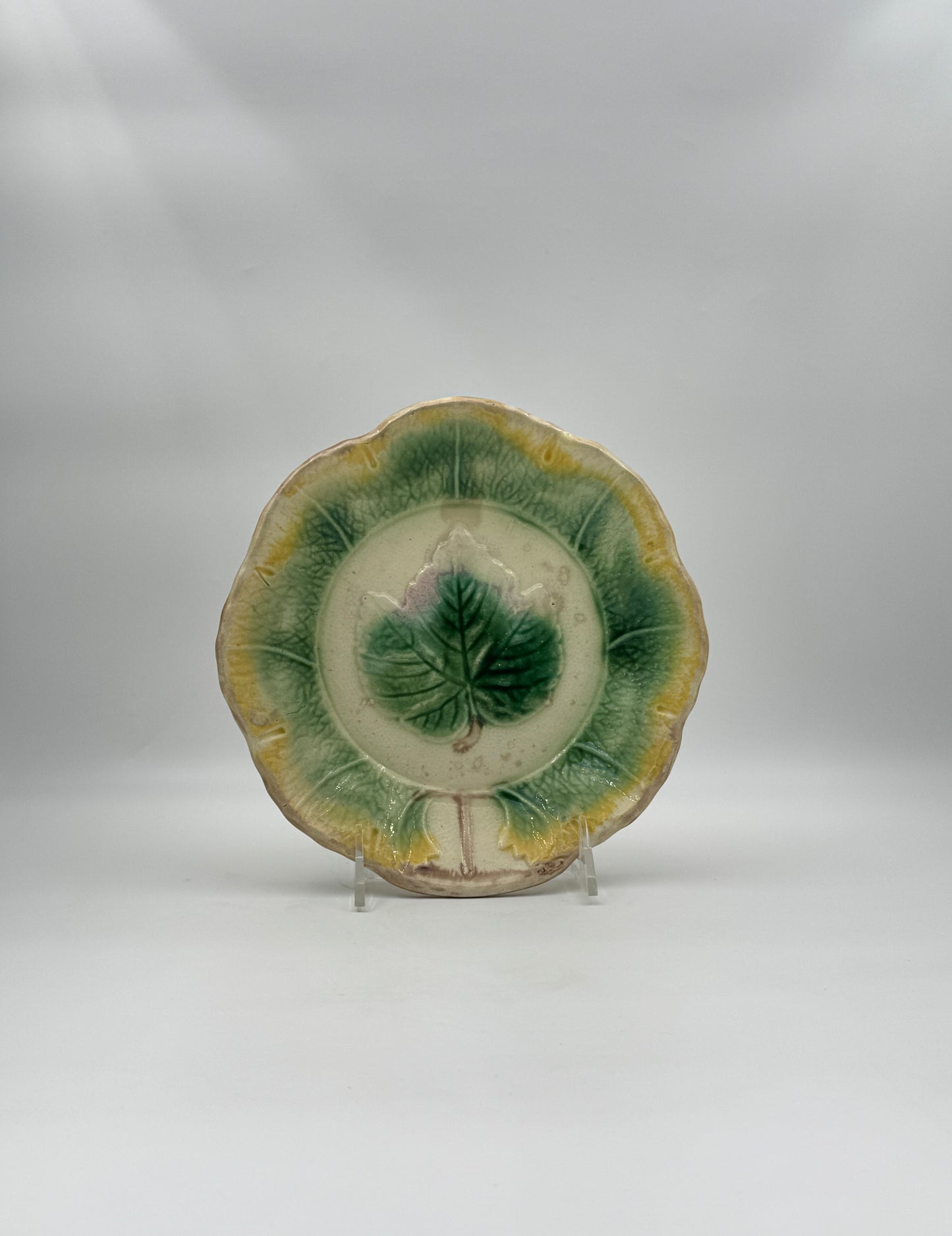 Majolica Plates – Set of 3 Green Leaf Pattern