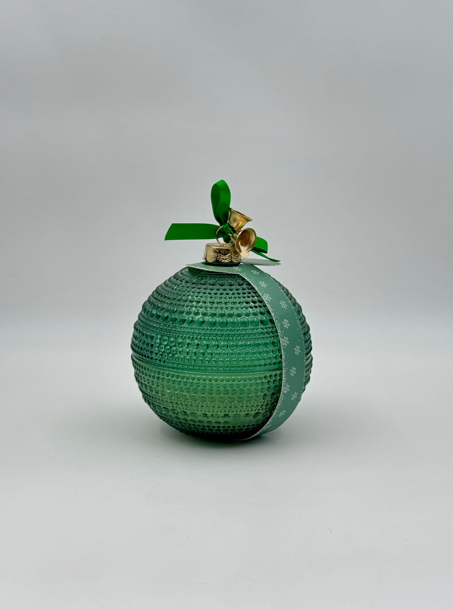 Christmas Ball Wax Filled Candle – Green "Wild Berries"