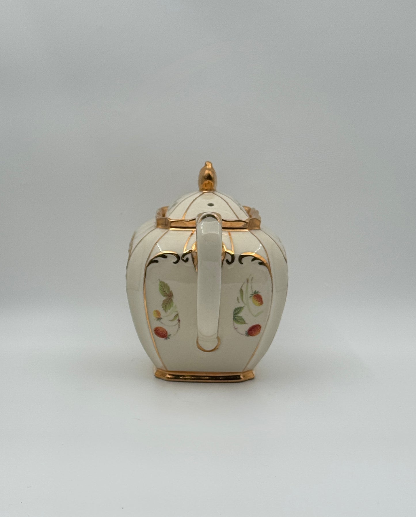 Teapot with Fruit Motif – Made in England