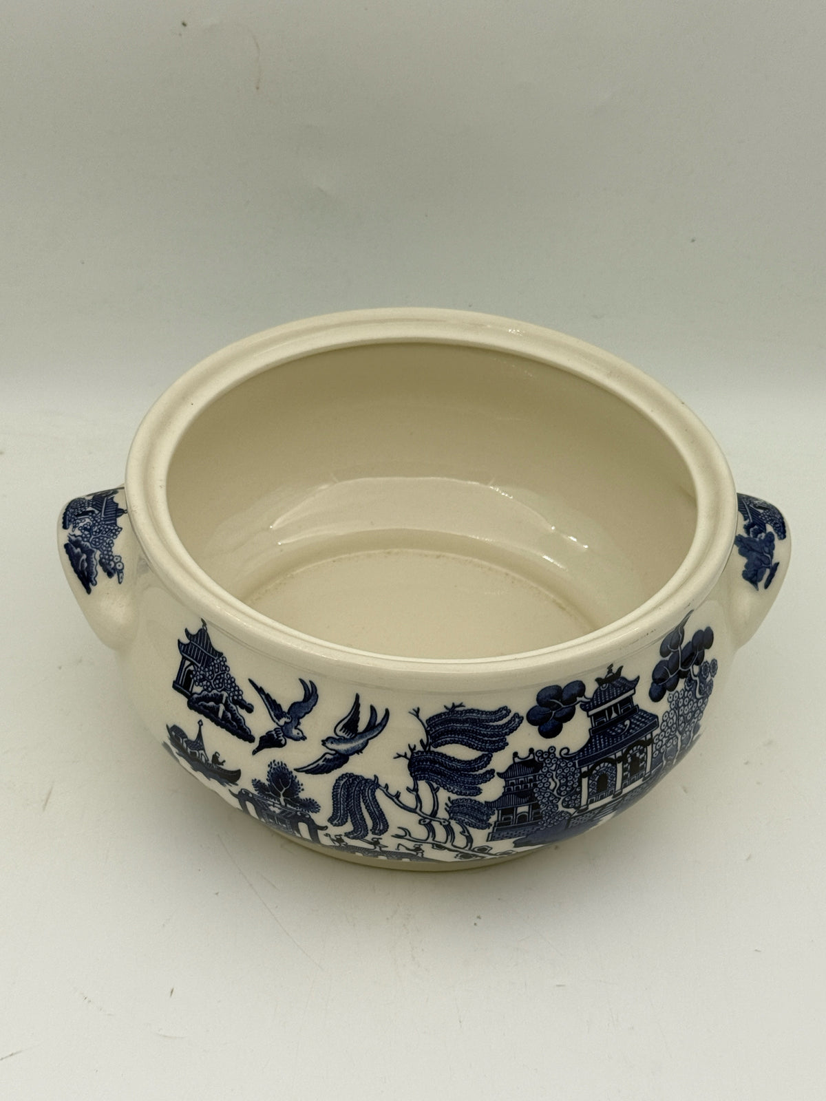 Blue Willow Vegetable Serving Dish Tureen By Churchill