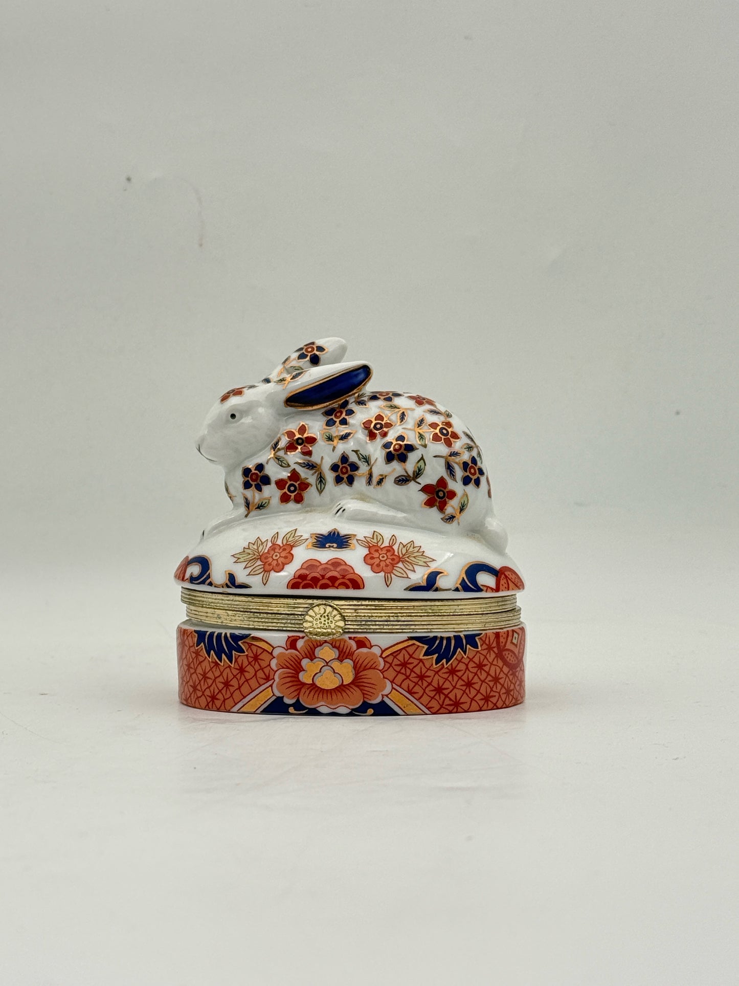 Imari Blue And Red Bunny Rabbit Trinket Box