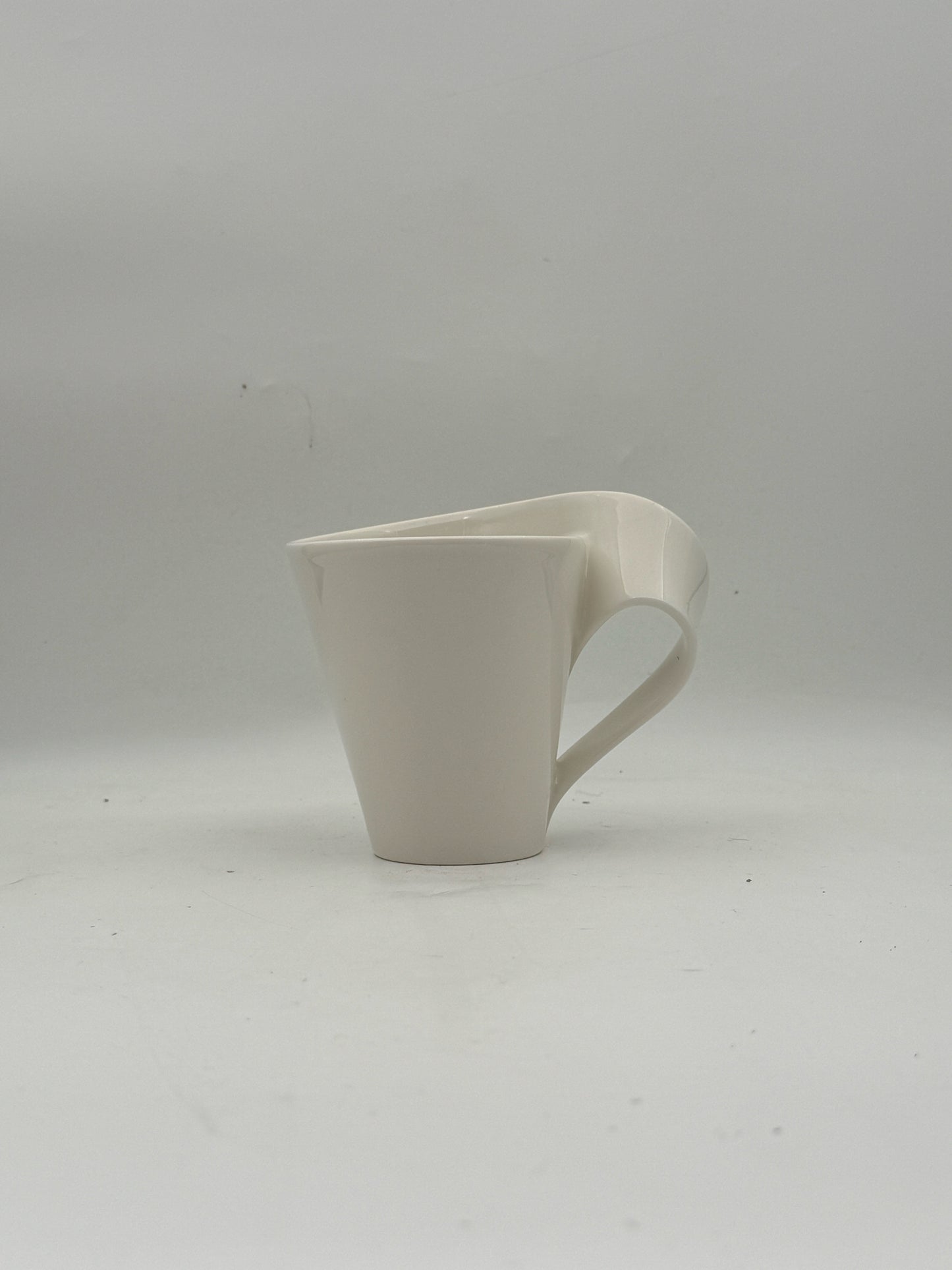 Villeroy & Boche "New Wave" Coffee Mug, Spoon, And Plate Set
