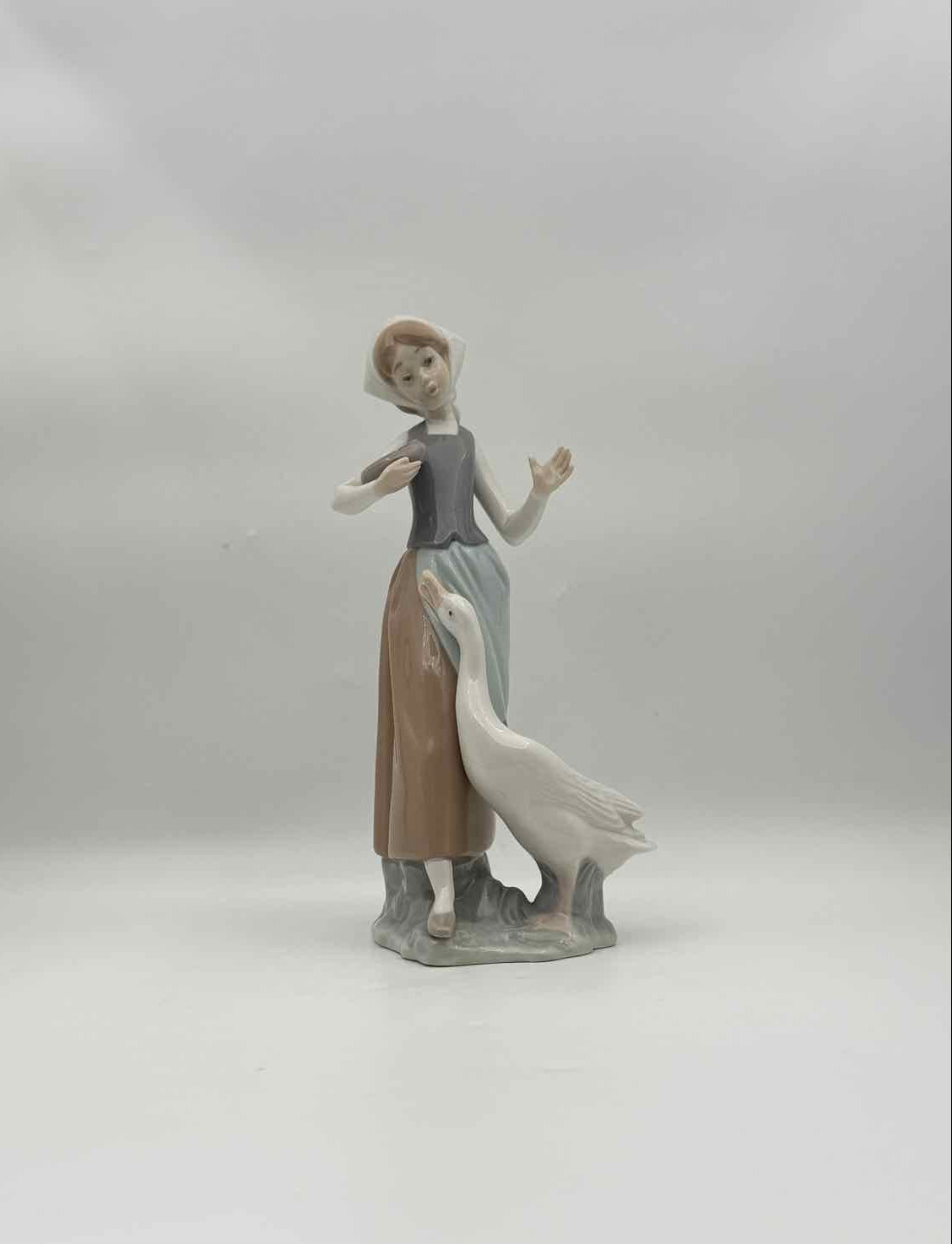 Lladró Girl with Goose Porcelain Figurine Handmade Spain Collectible