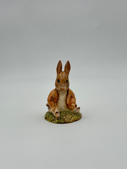 Beatrix Potter "Benjamin Bunny Sat on a Bank" Figurine – Beswick England